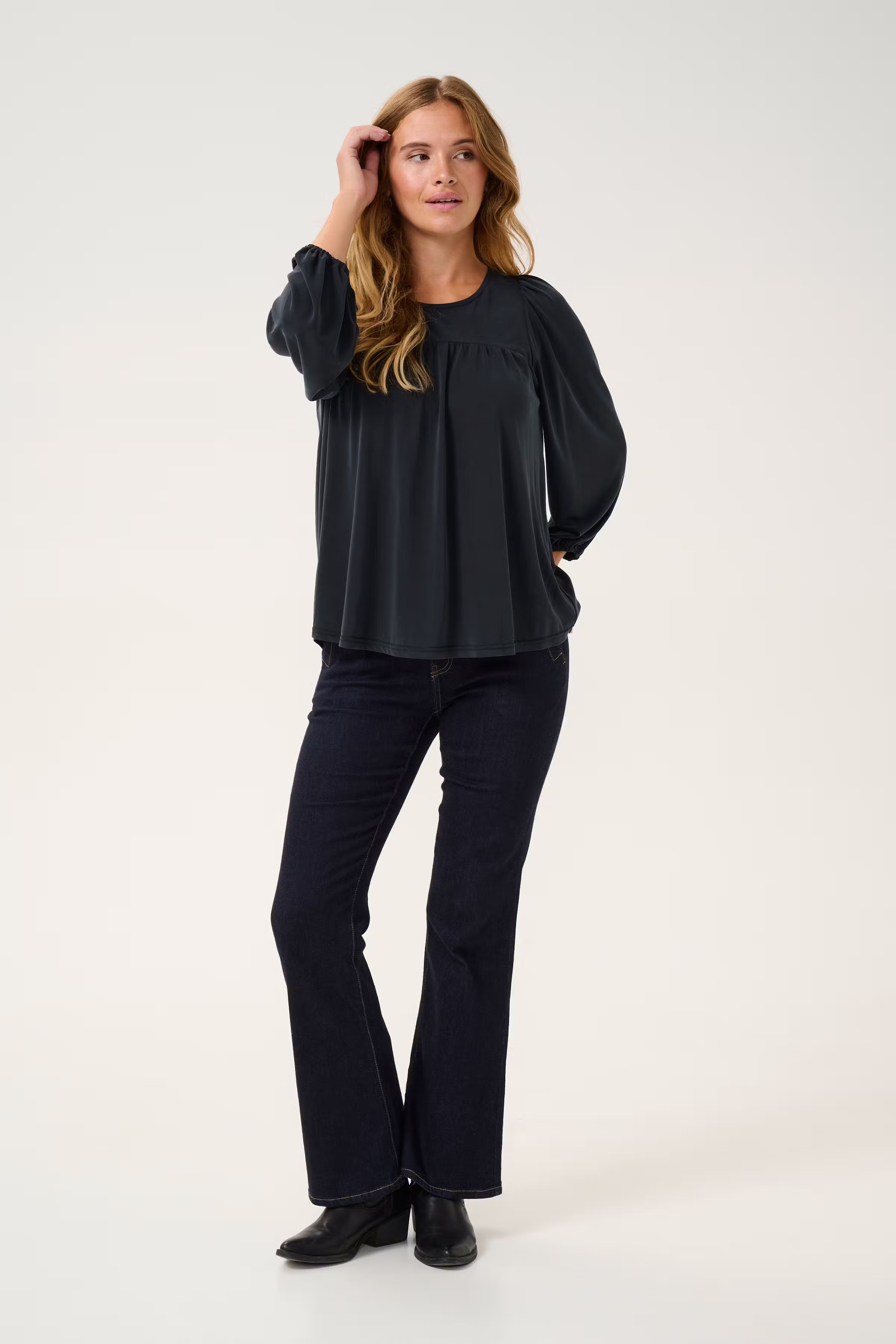 CUdeborah Blouse LOOKBOOK FRONT 50111137-500064