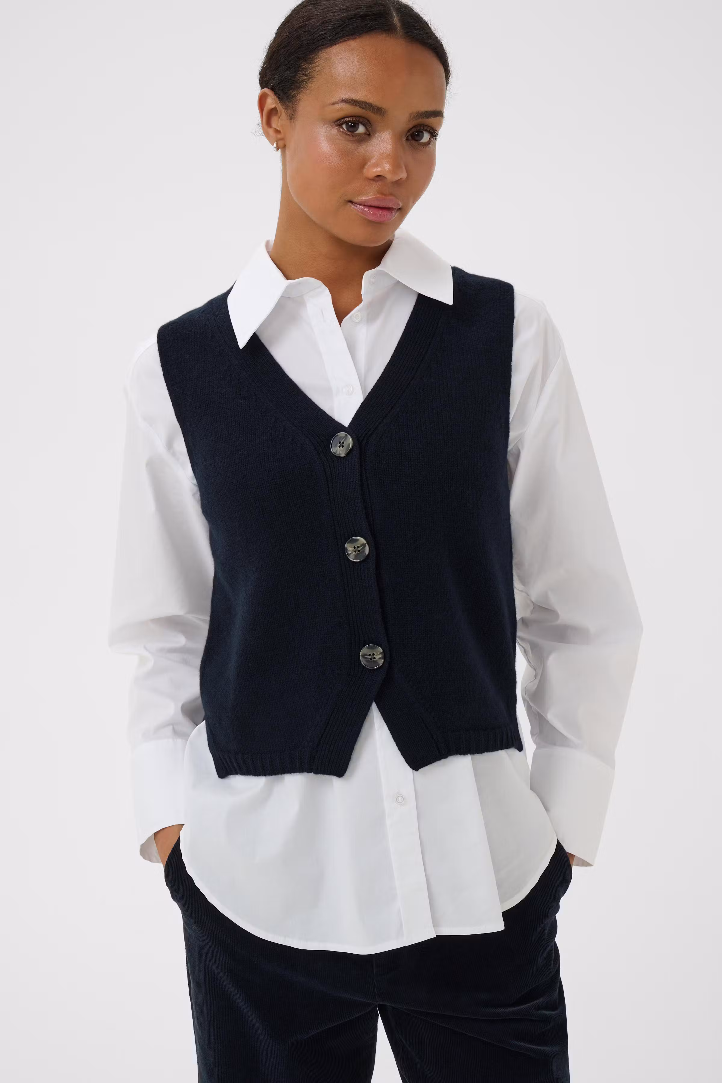 SylvaPW Vest LOOKBOOK DETAIL 30310052-194013