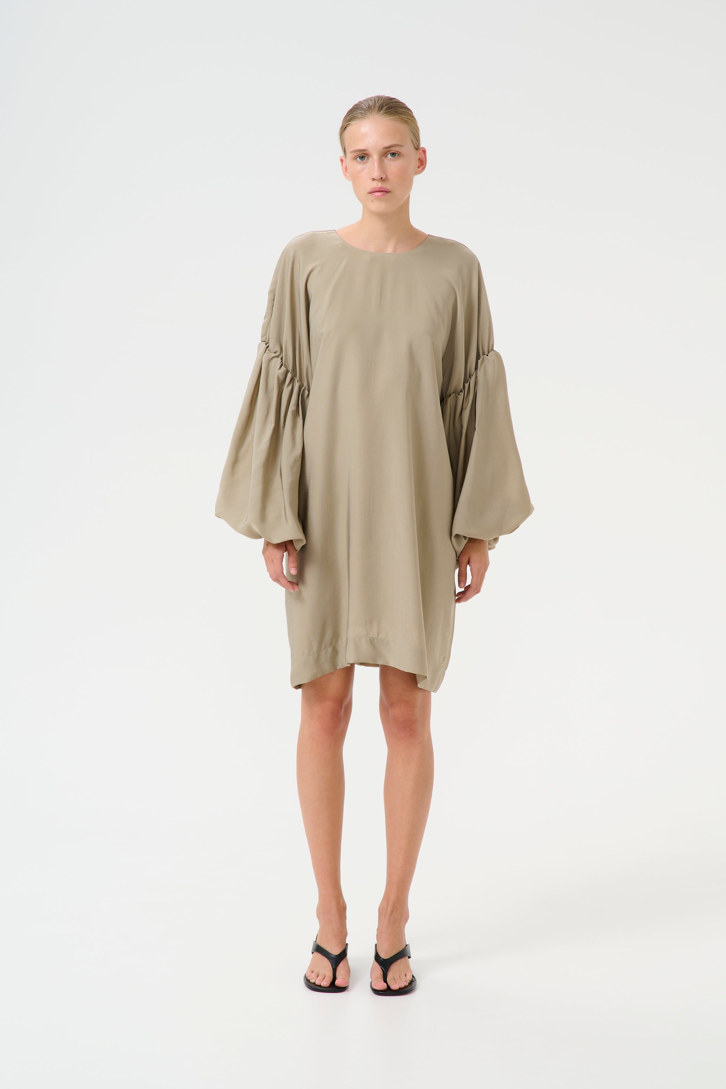 GZmalloon Kjole LOOKBOOK FRONT 10910215-170510