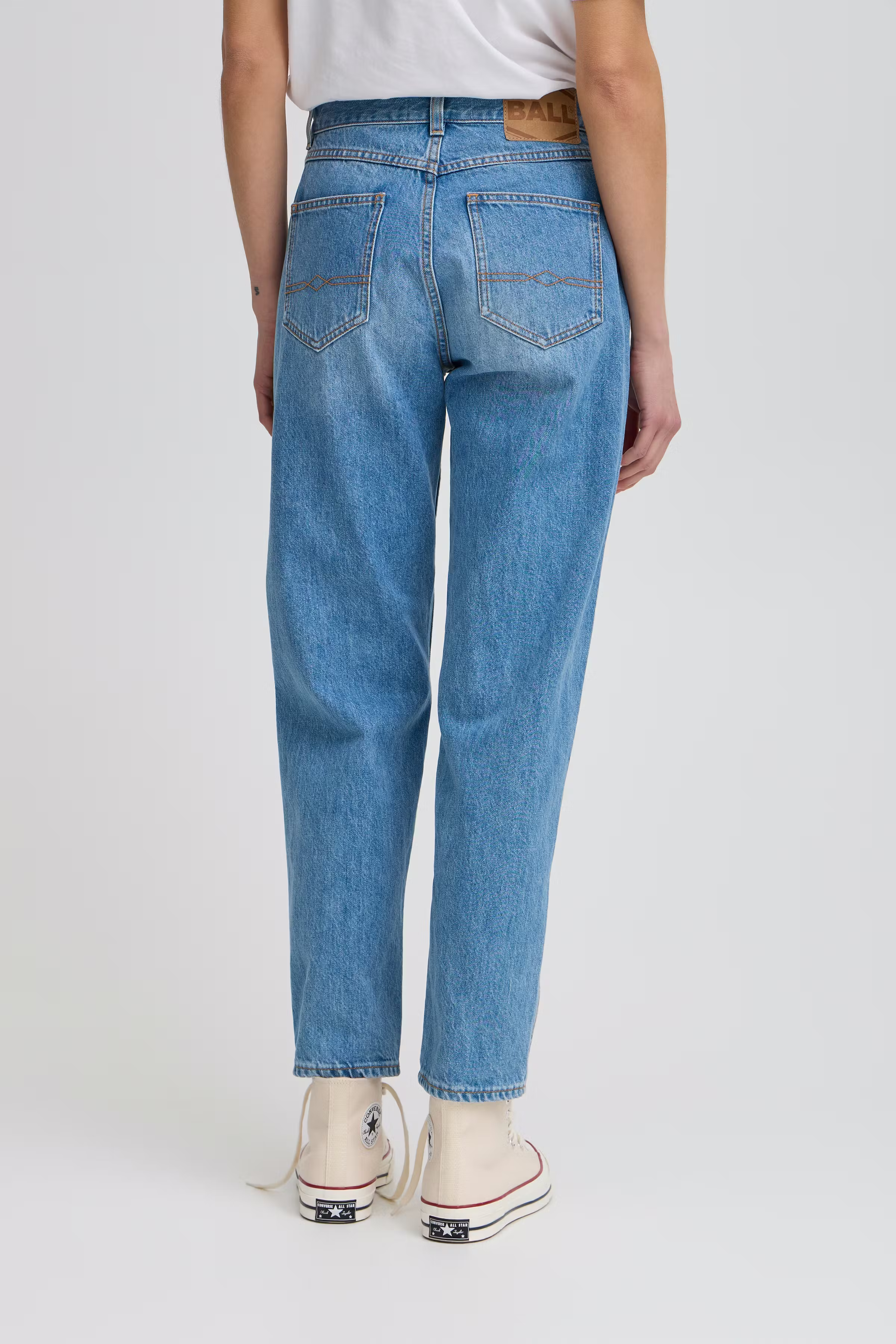 BAPAOLO Cropped Jeans LOOKBOOK BACK 50405076-204026