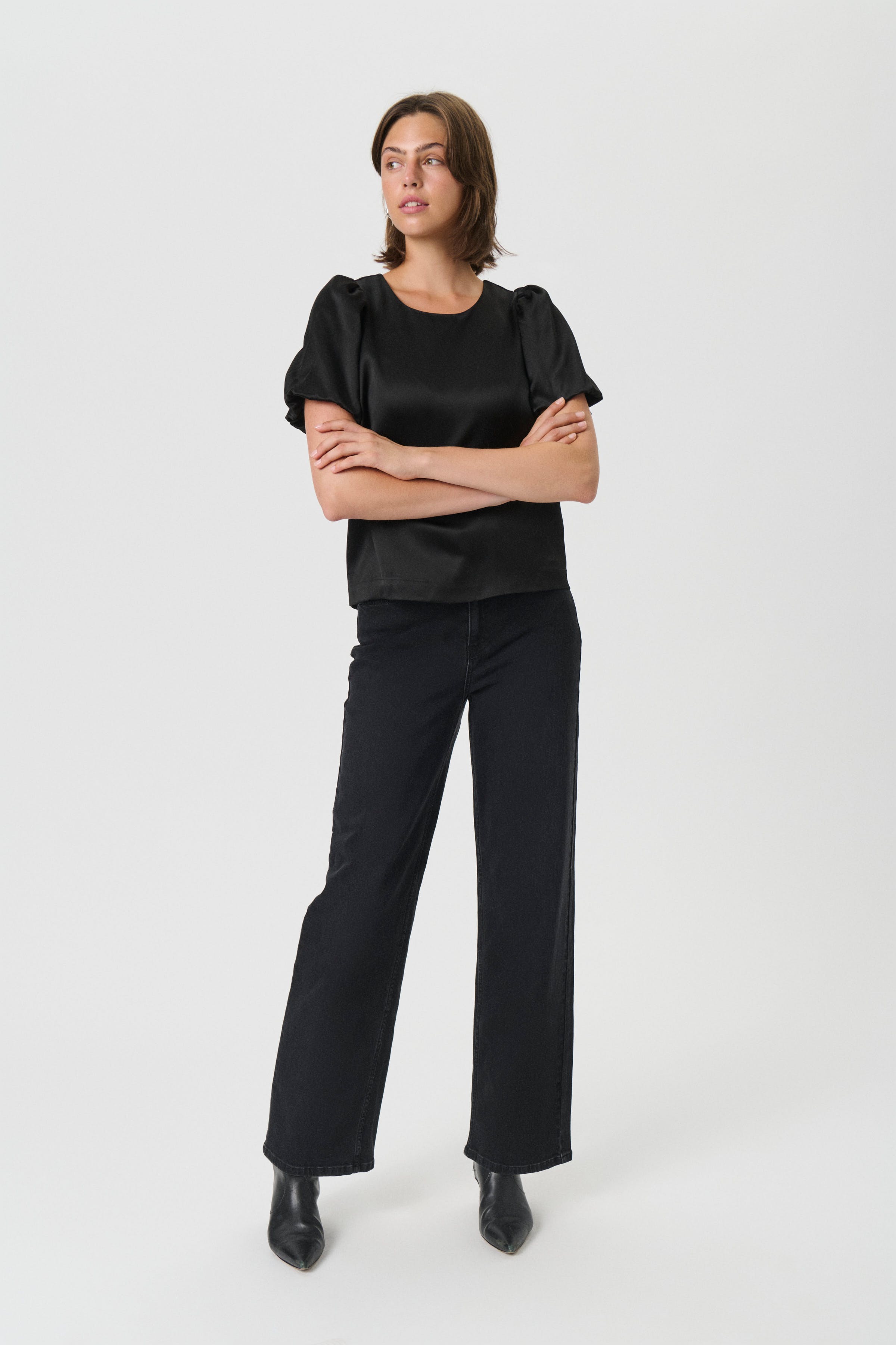 UriaPW Blouse LOOKBOOK FRONT 30310132-194008