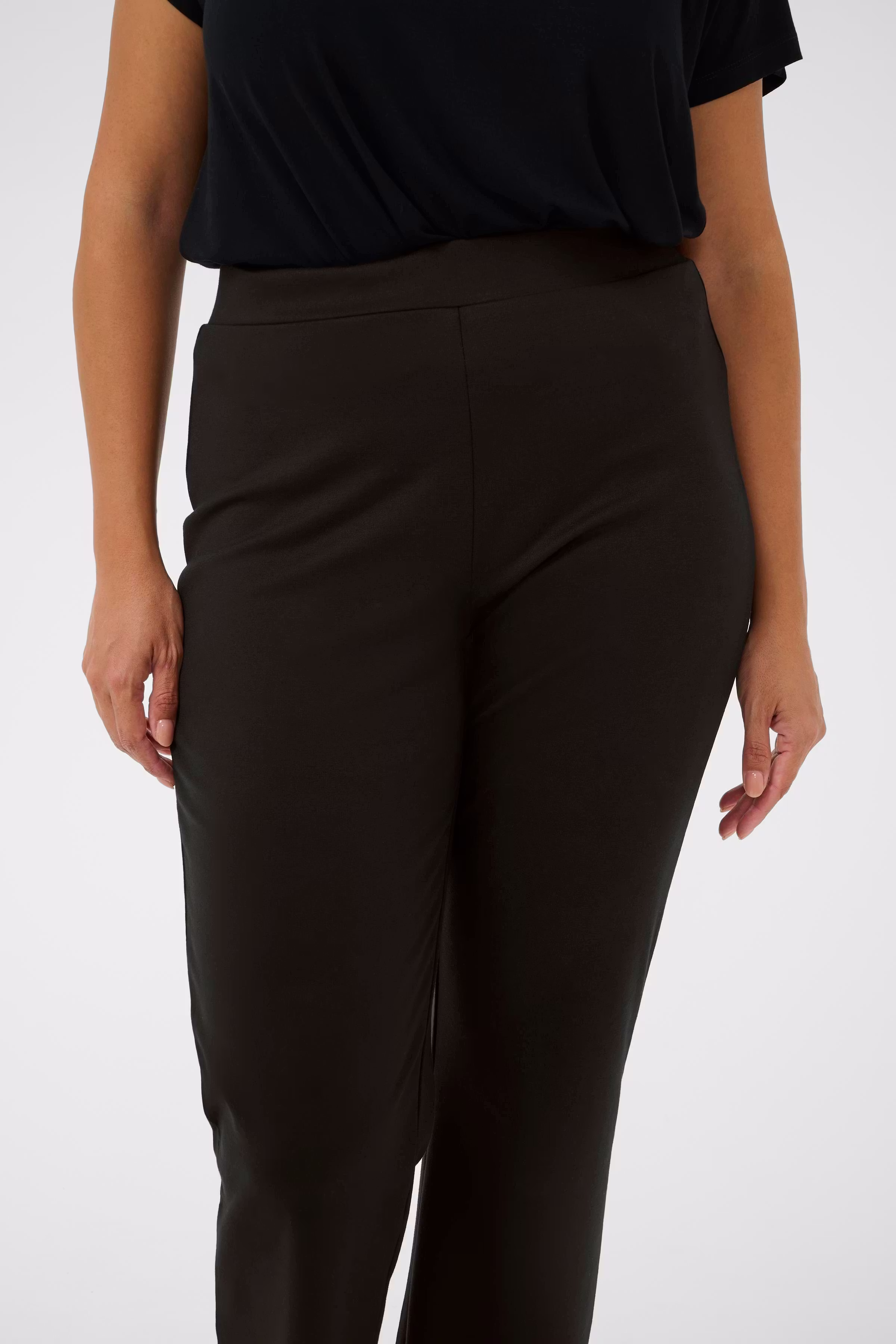 KCjenna Leggings LOOKBOOK DETAIL 10582545-100121