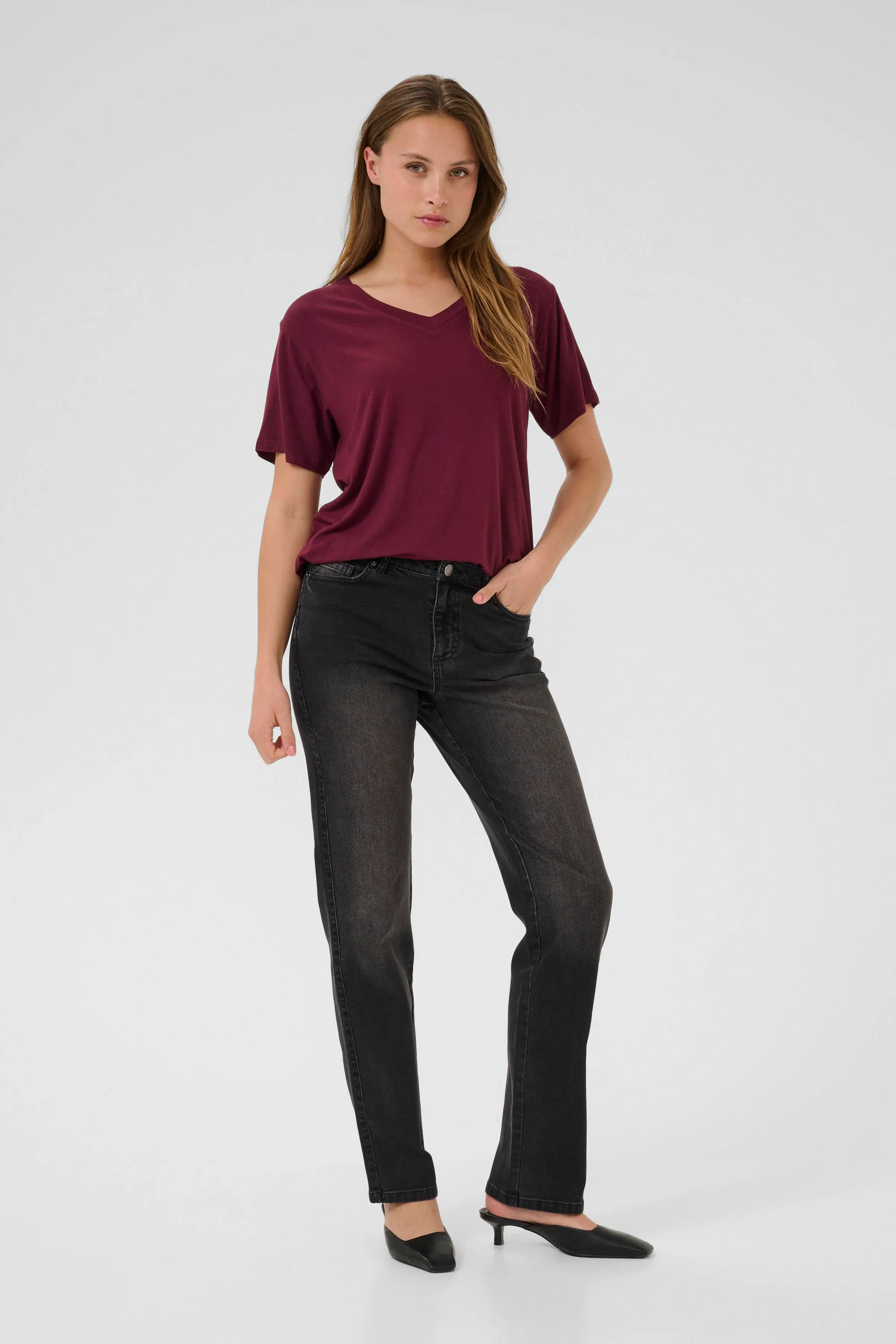 KAfrida T-shirt LOOKBOOK FRONT 10508581-191528