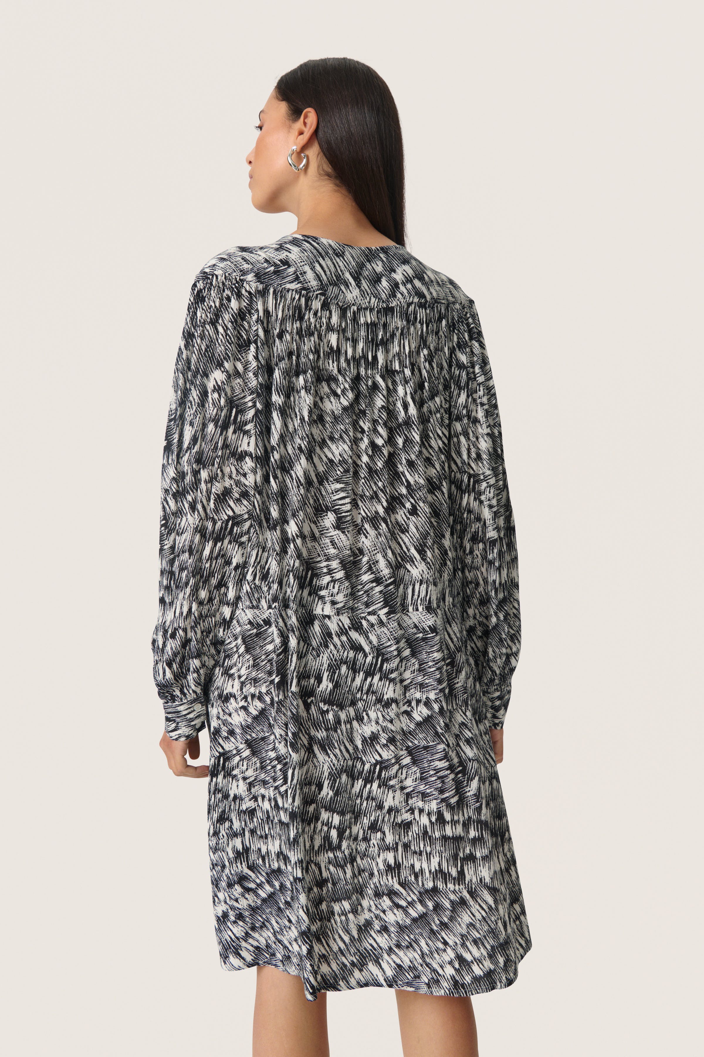 SLZaya Klänning LOOKBOOK BACK 30408087-303519