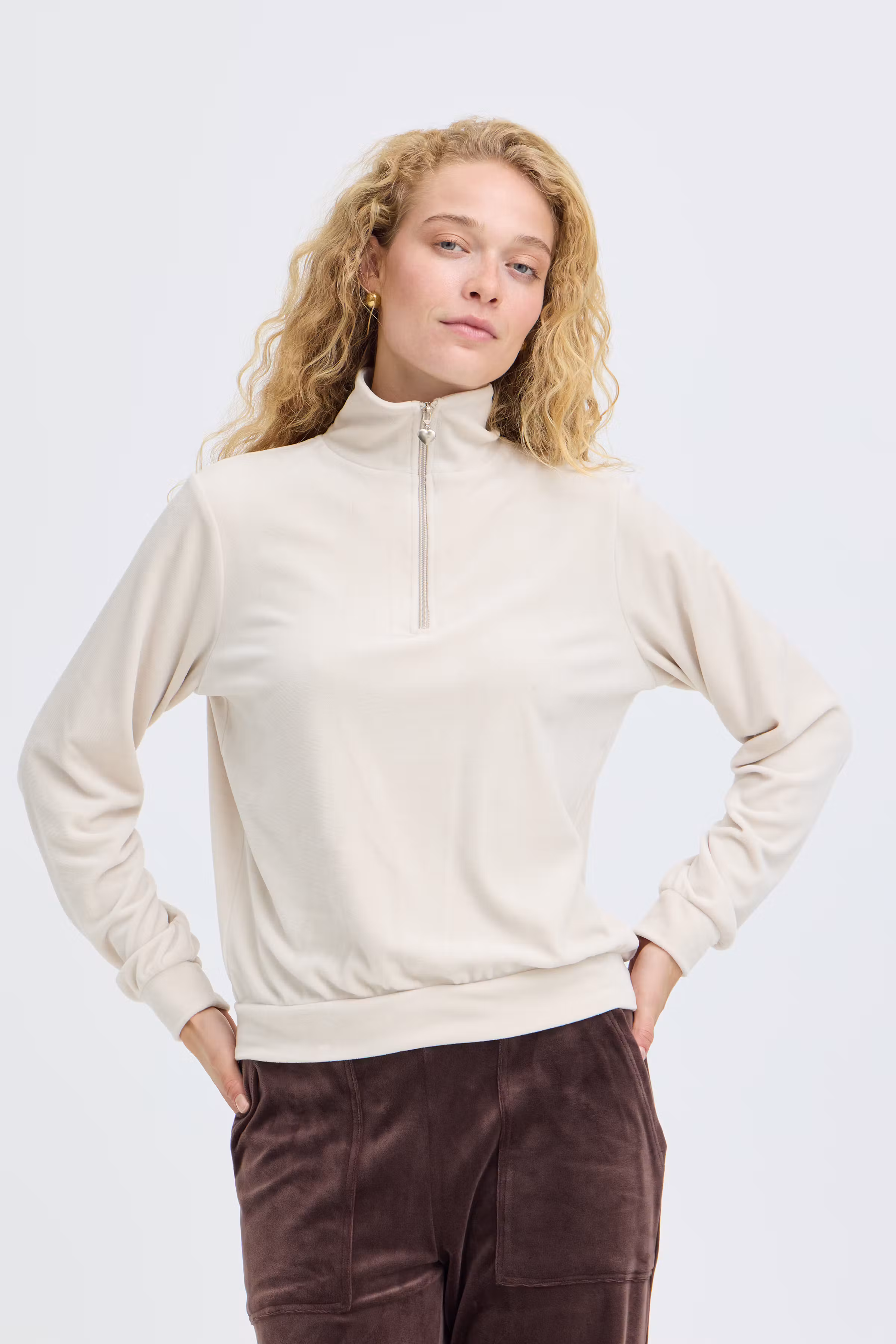 BYMITZA Sweatshirt LOOKBOOK FRONT 20819758-130401