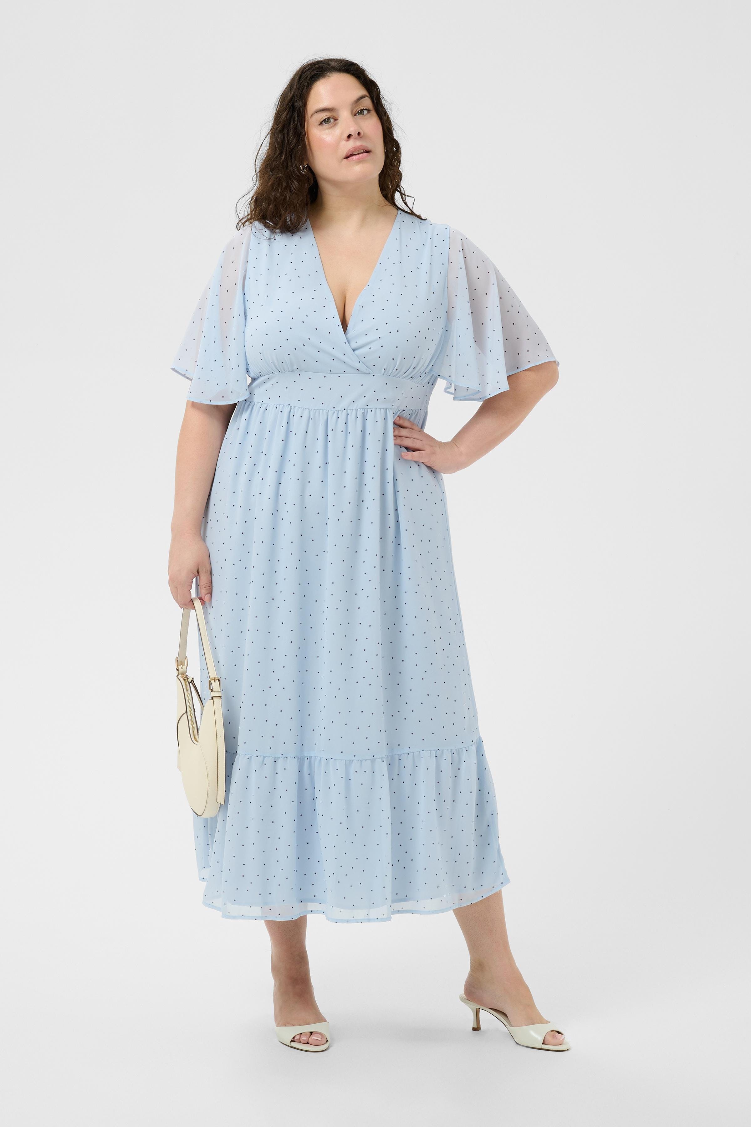 KClory Kleid LOOKBOOK FRONT 10584953-1000823
