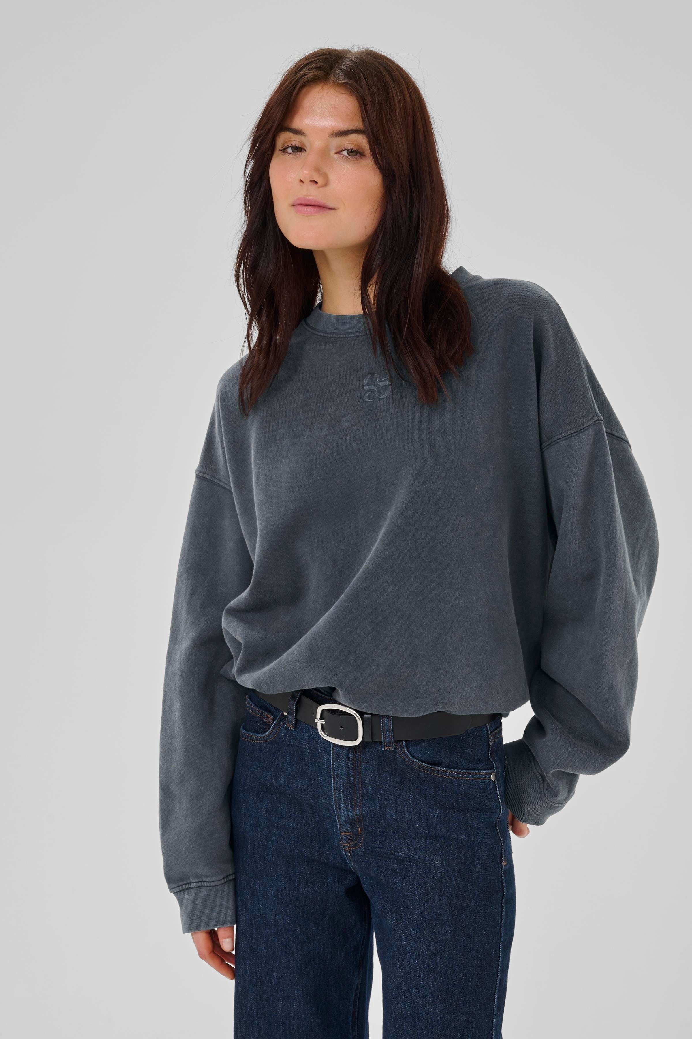 DiegoMW Sweatshirt LOOKBOOK FRONT 10704891-100089