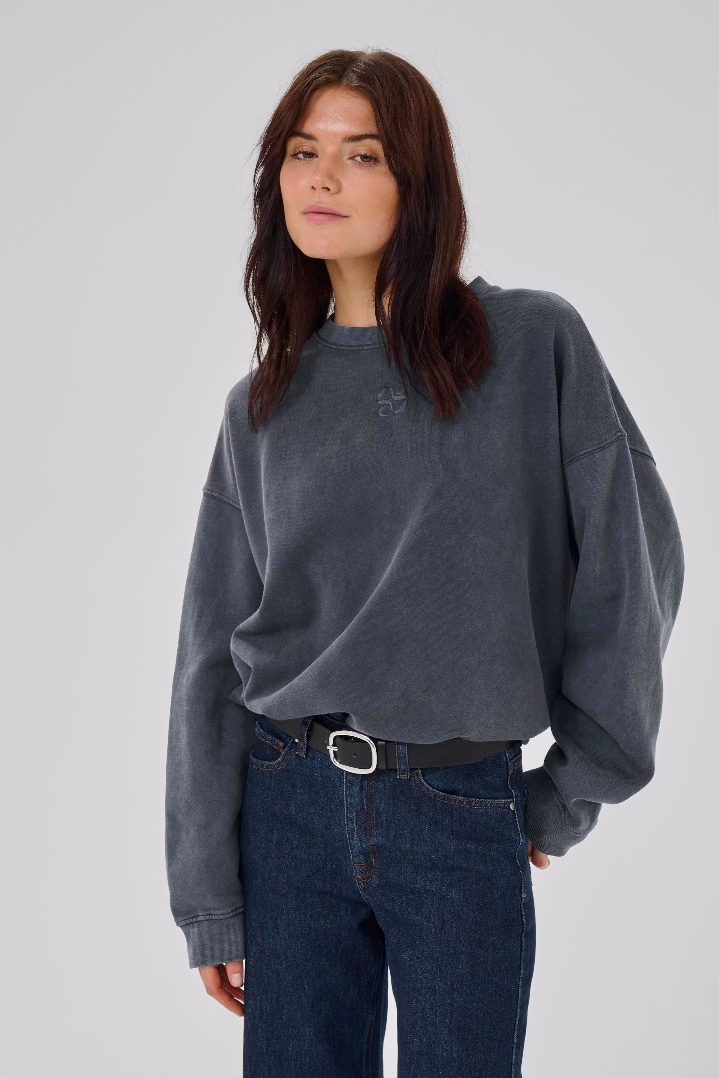 DiegoMW Sweatshirt LOOKBOOK FRONT 10704891-100089