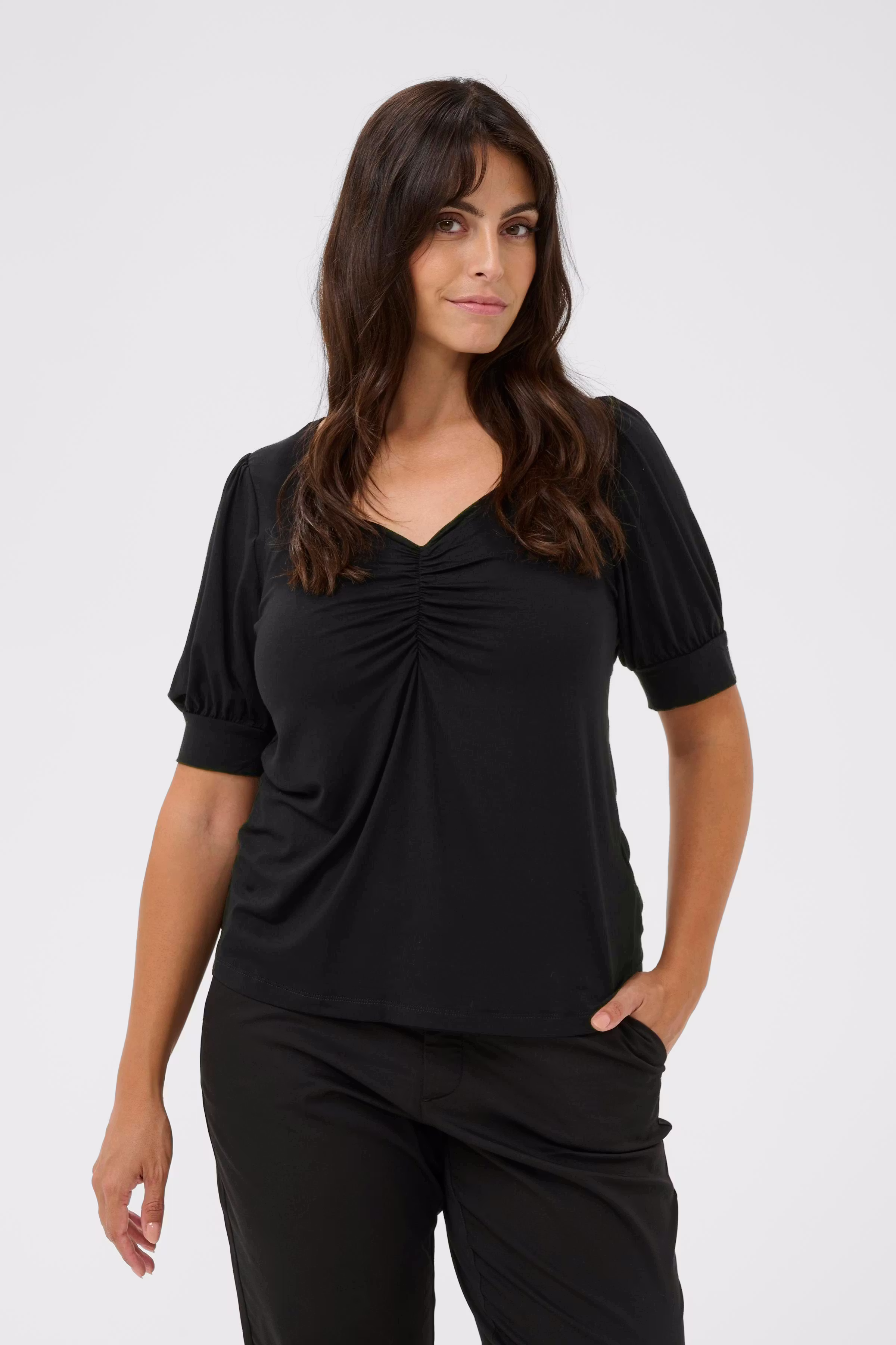 KCsissy T-Shirt LOOKBOOK FRONT 10581401-100121