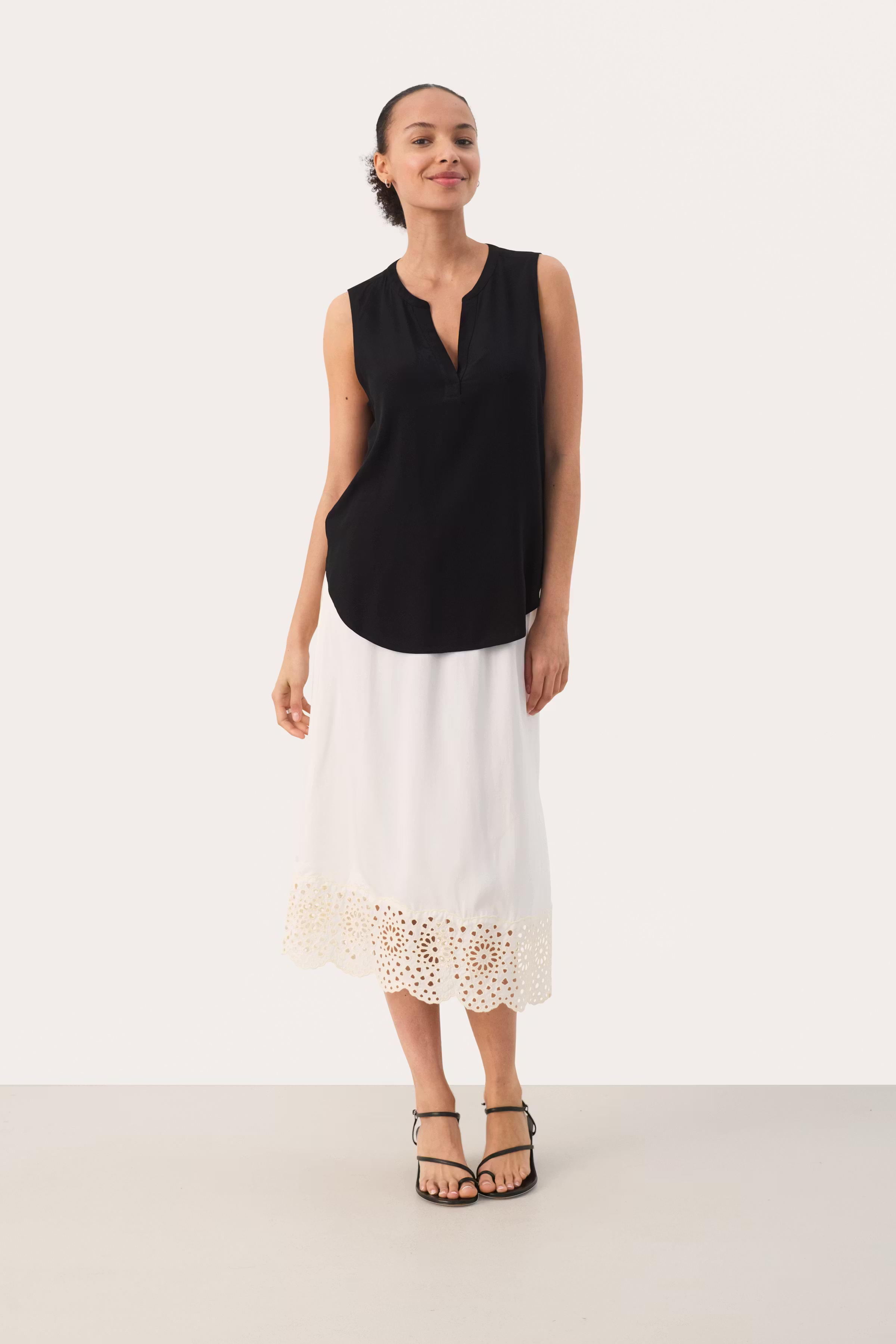 AndiaPW Top LOOKBOOK FRONT 30308317-194008