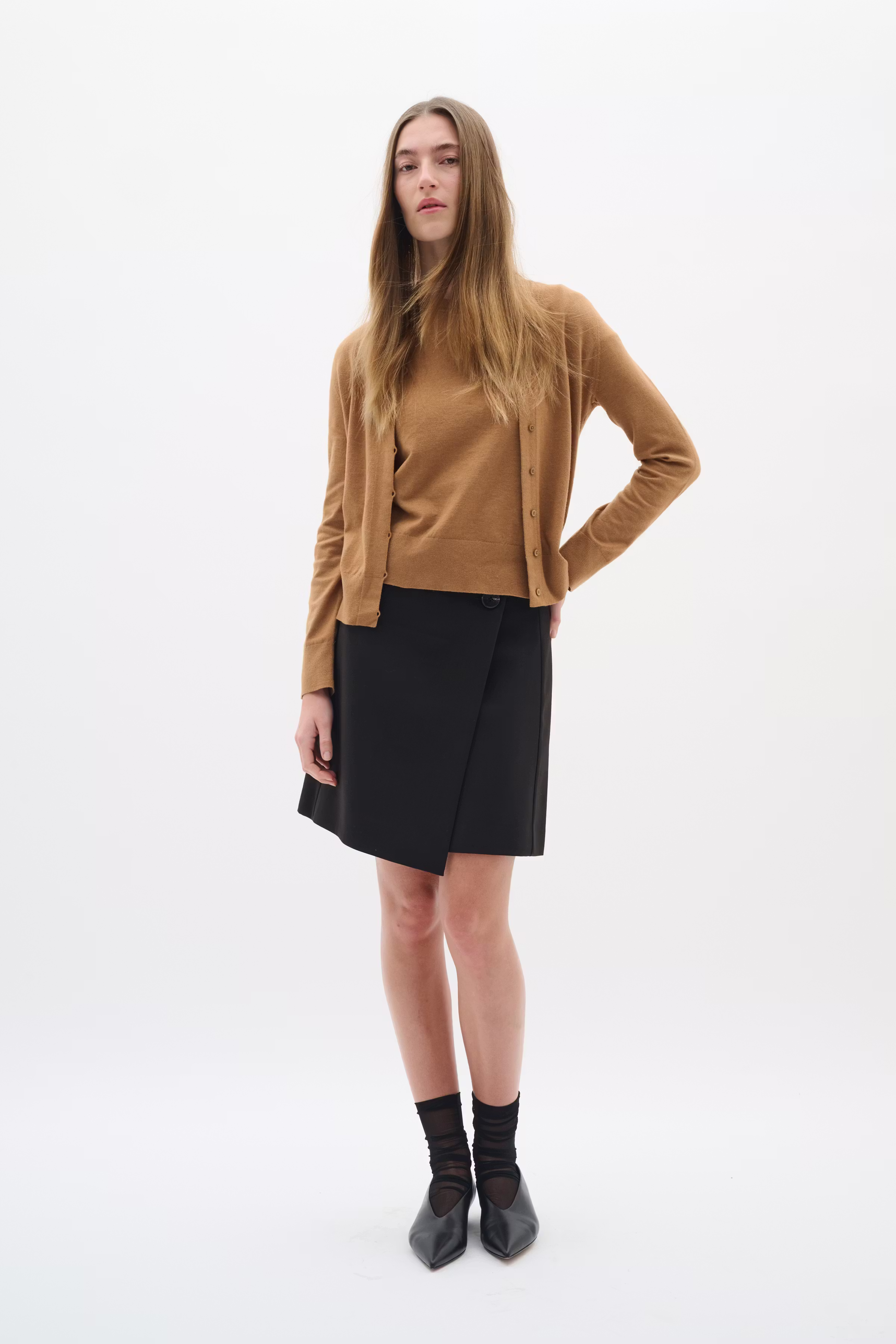 BryelleIW LOOKBOOK FRONT 30110994-194008