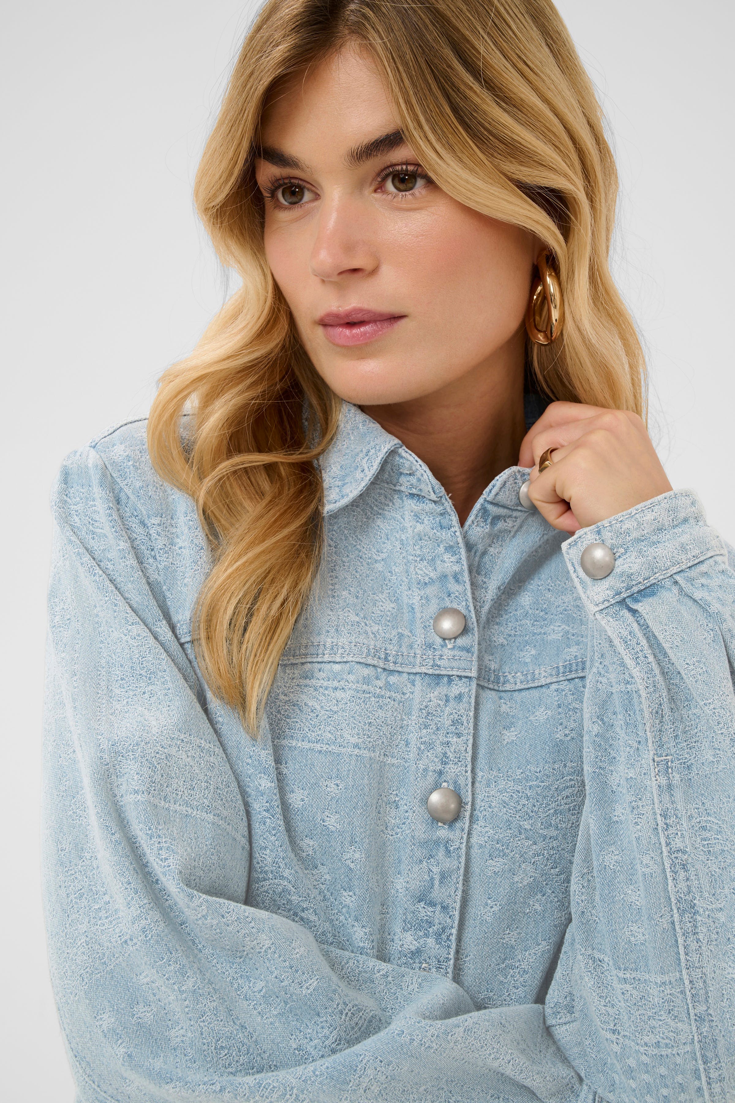 CRLucy Denim jacket LOOKBOOK DETAIL 10615035-109344