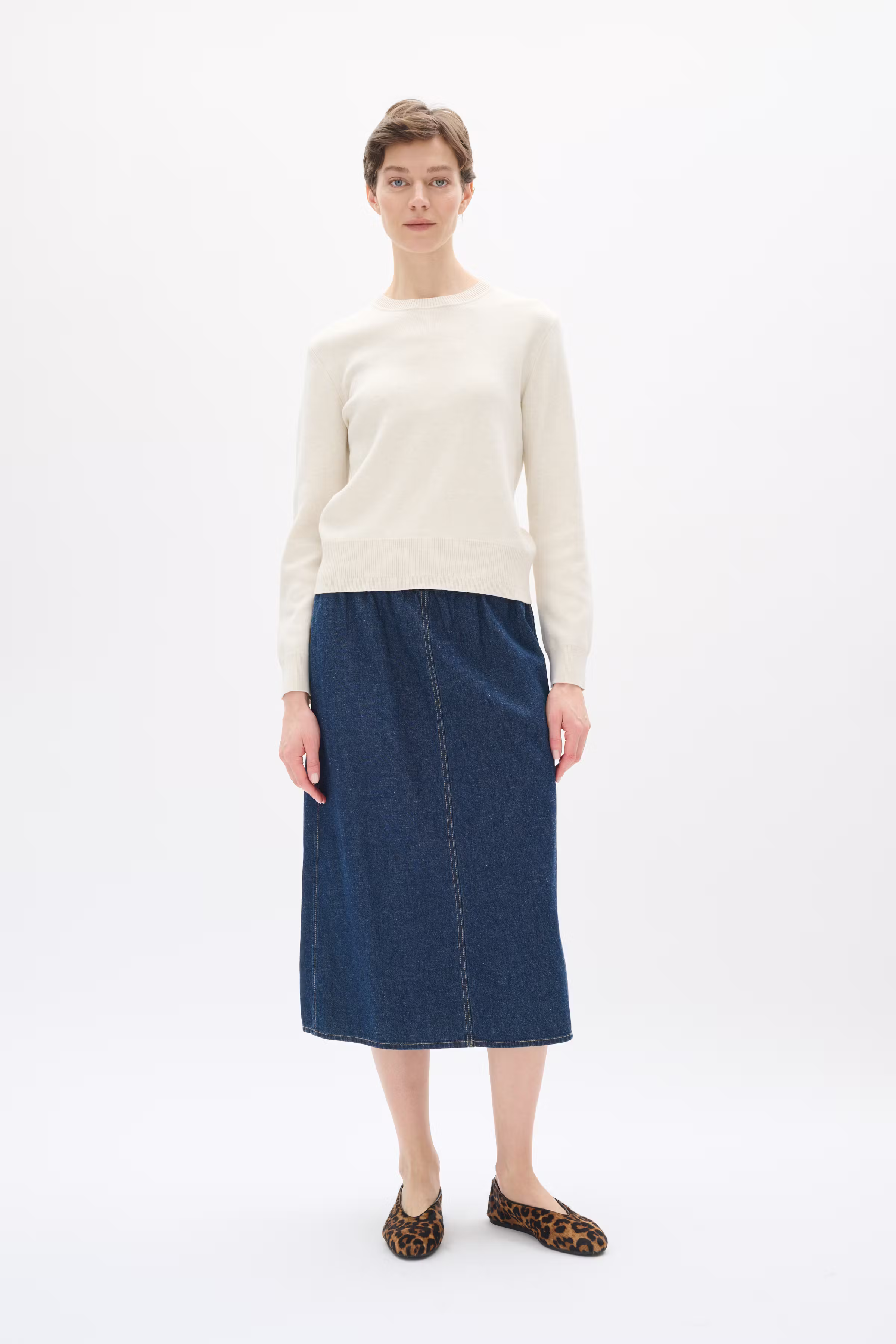 RubinaIW Skirt LOOKBOOK FRONT 30110337-300013