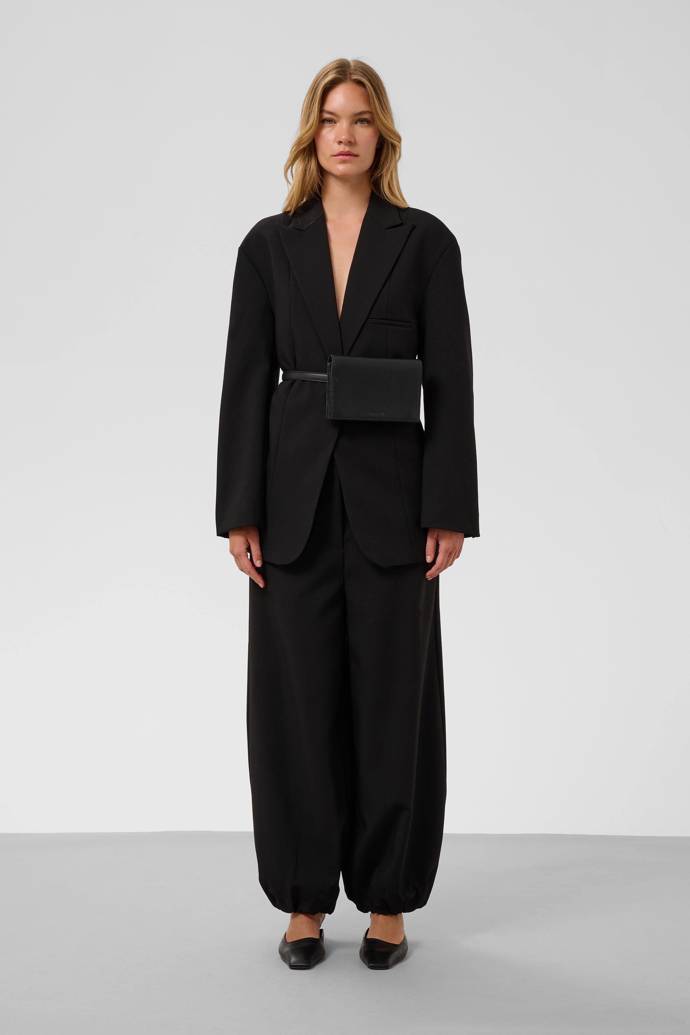 SLCorinne Broek LOOKBOOK FRONT 30409493-194008