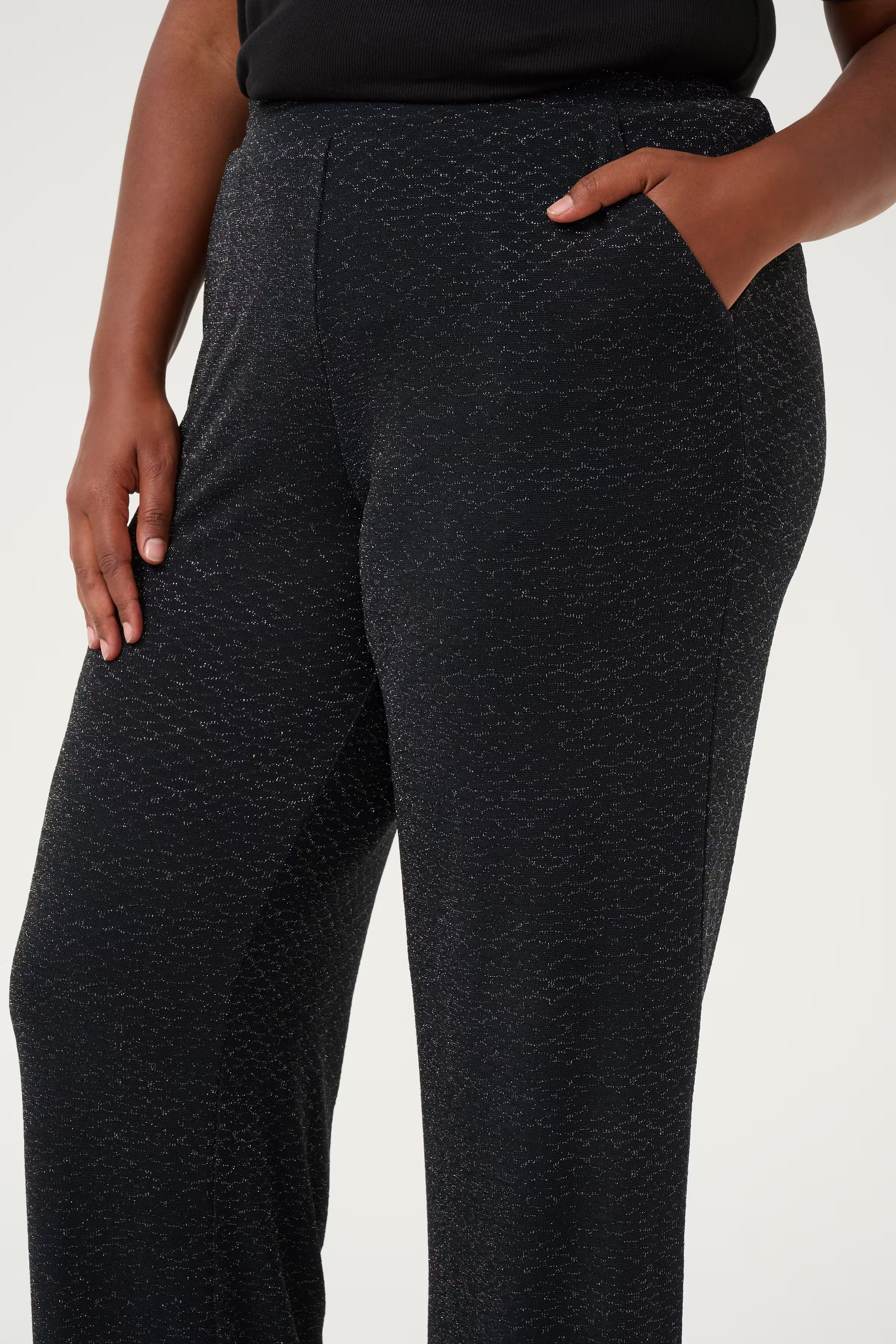 KCellia Hose LOOKBOOK DETAIL 10582702-106669