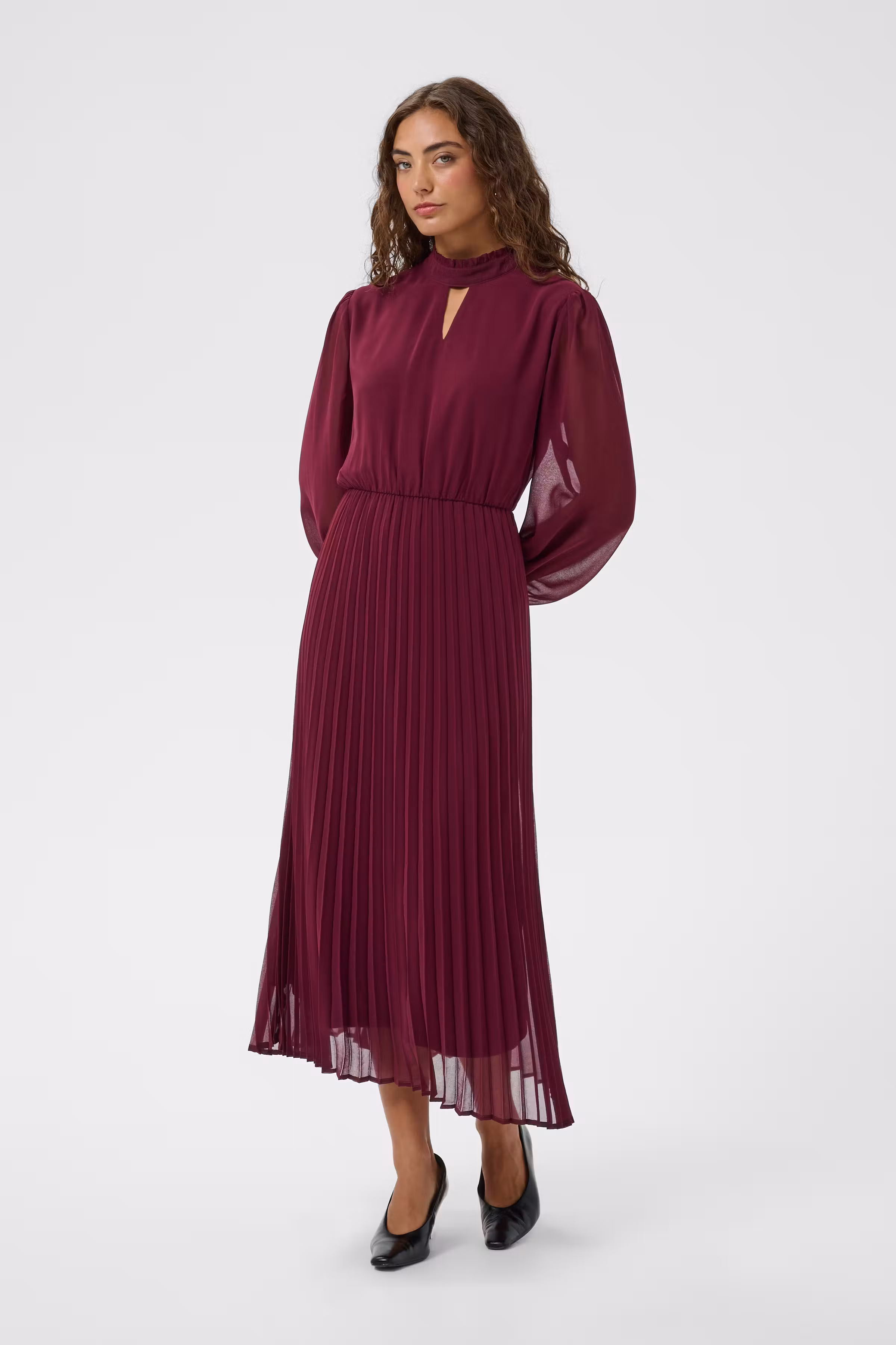 CUnatalia Kleid LOOKBOOK FRONT 50113714-191526