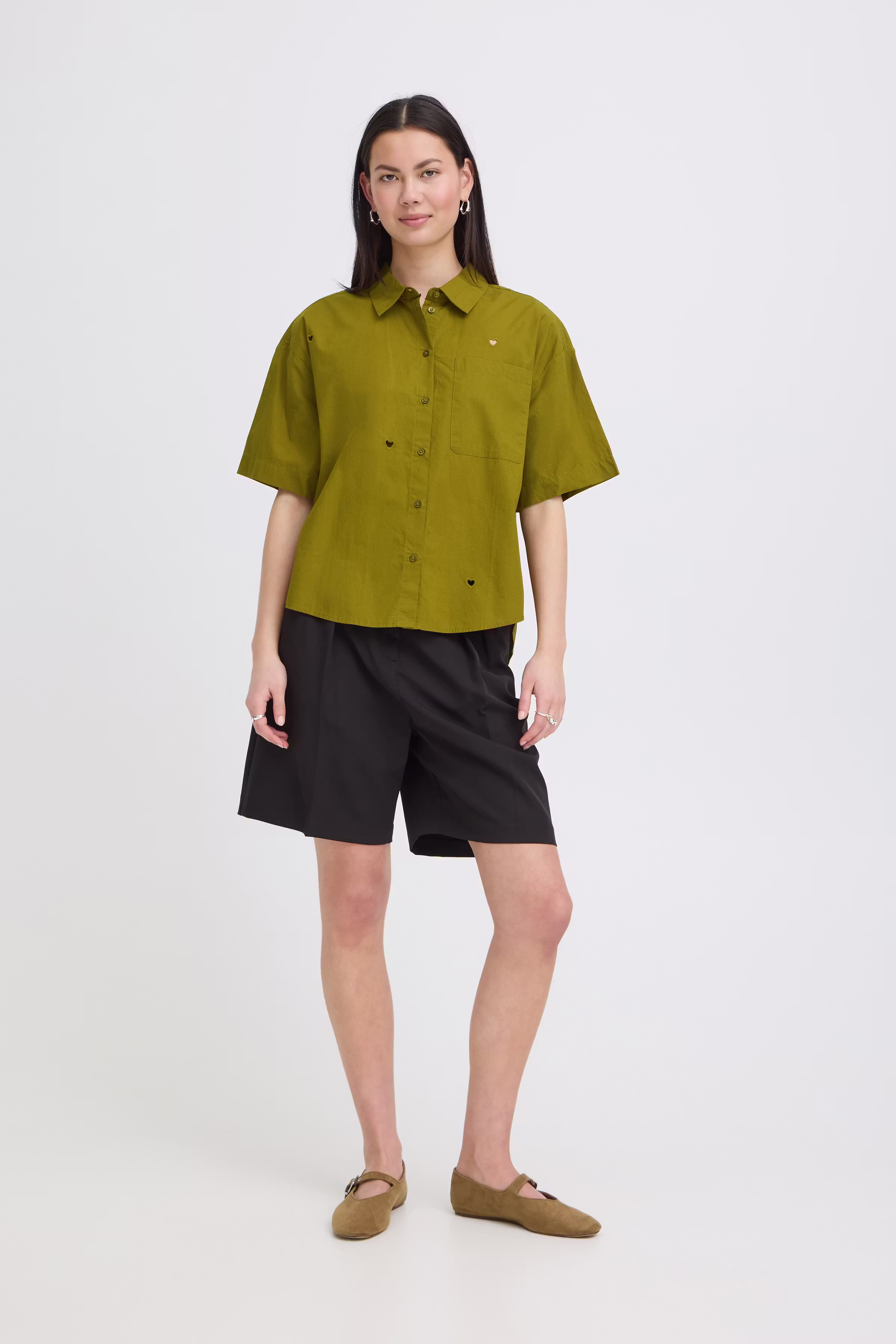 IHLELAYA Skjorte LOOKBOOK FRONT 20125750-180627