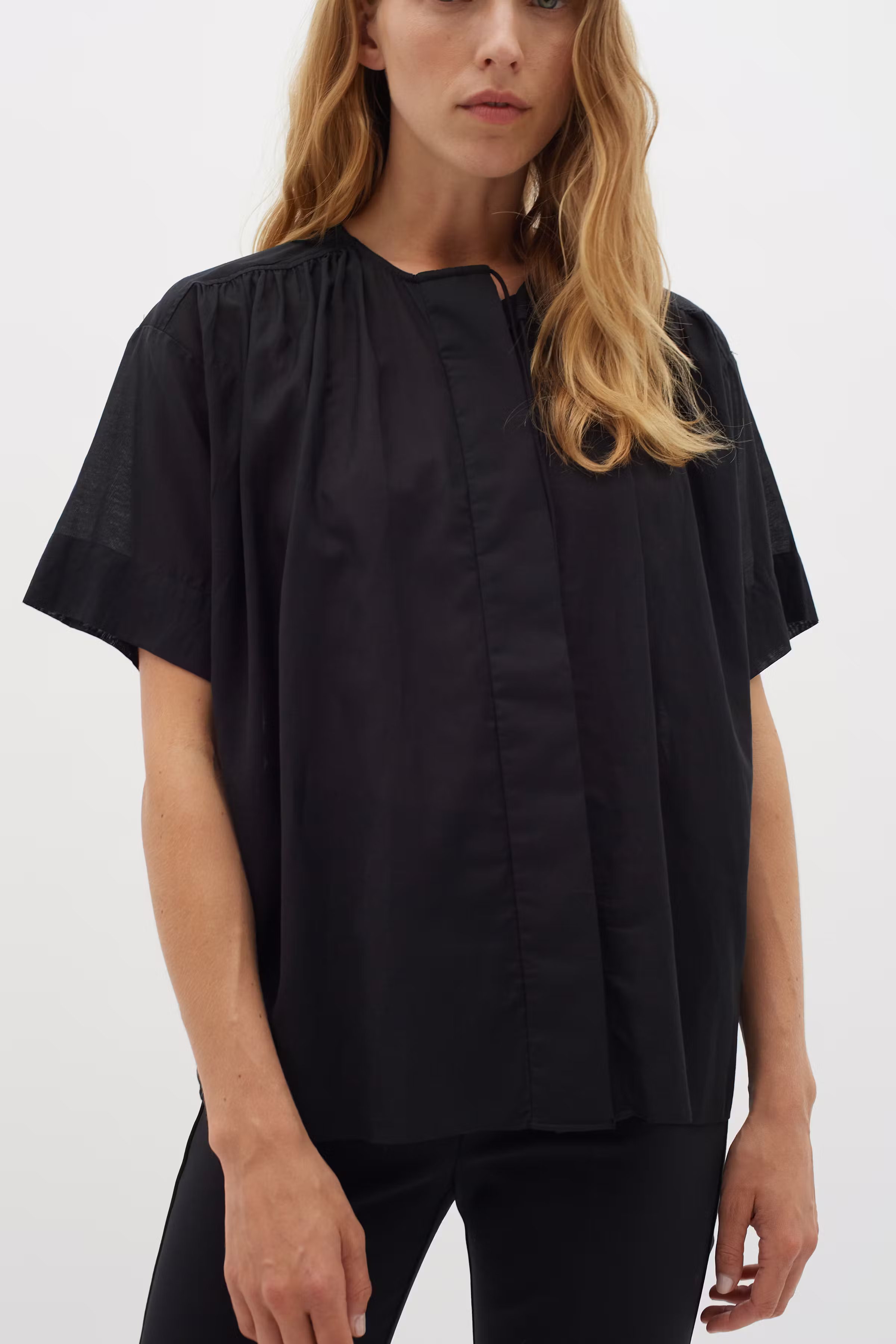 BalwinaIW Shirt LOOKBOOK DETAIL 30109441-194008