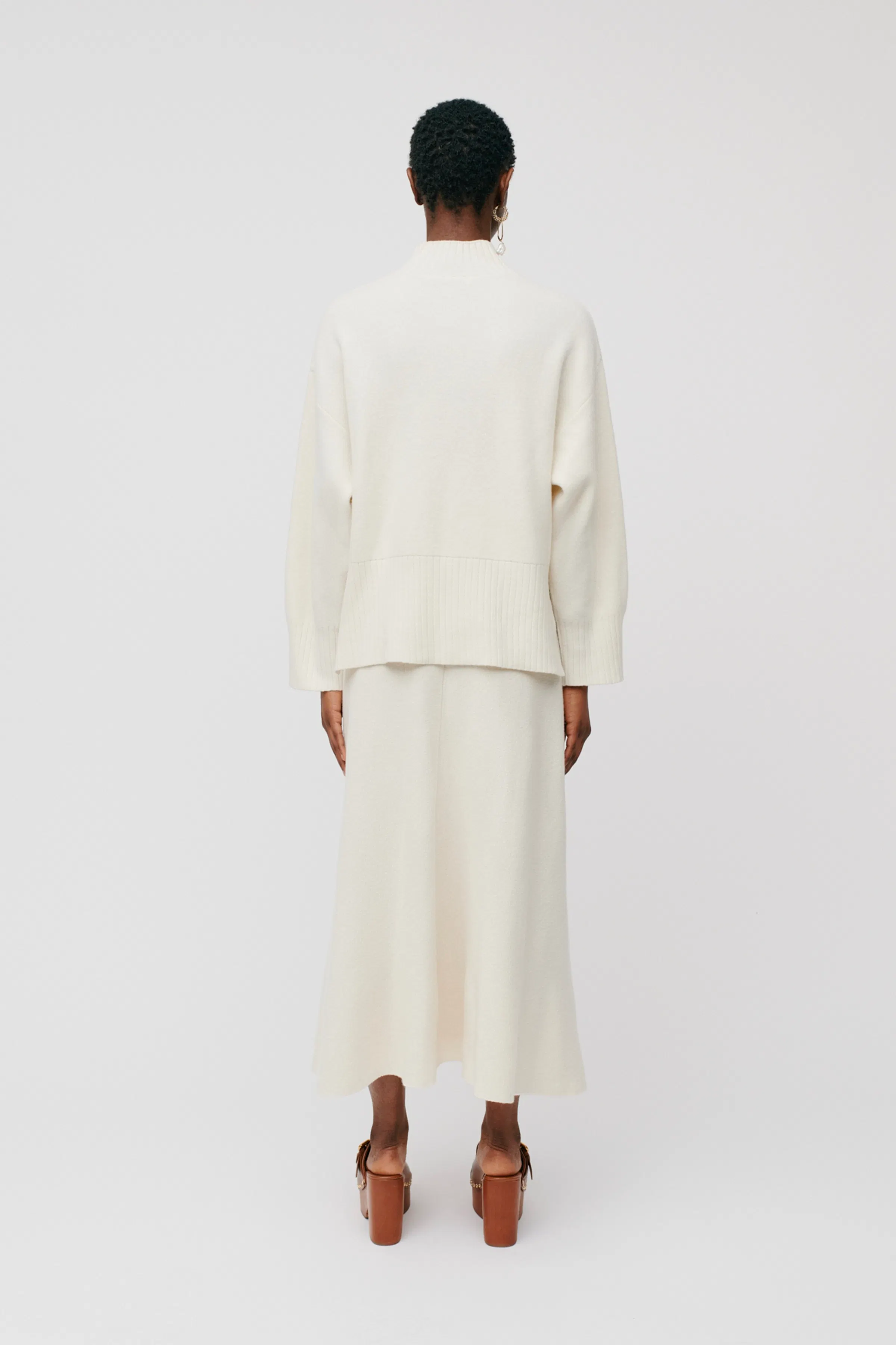 KAIA Rock LOOKBOOK BACK 30600380-WH020