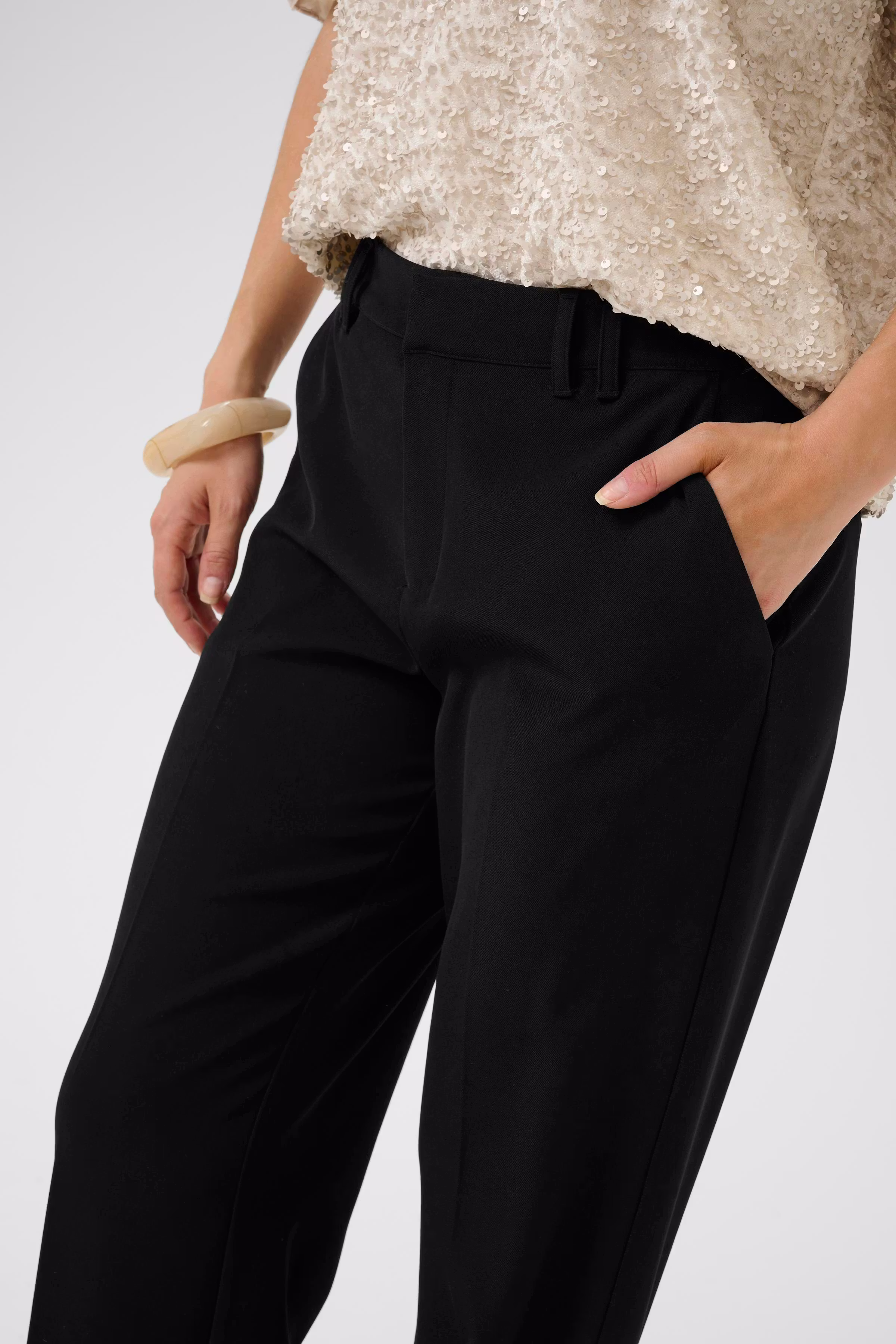 CUbelle Hose LOOKBOOK DETAIL 50112526-500012