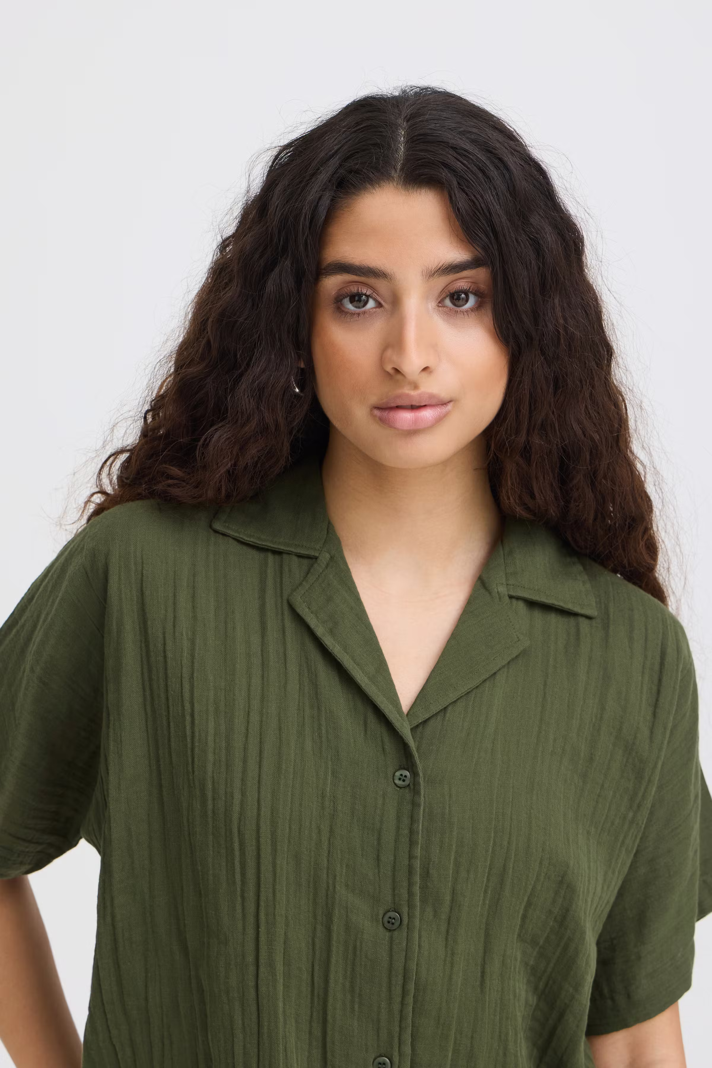 IAFOXA Hemd LOOKBOOK DETAIL 20125897-190511