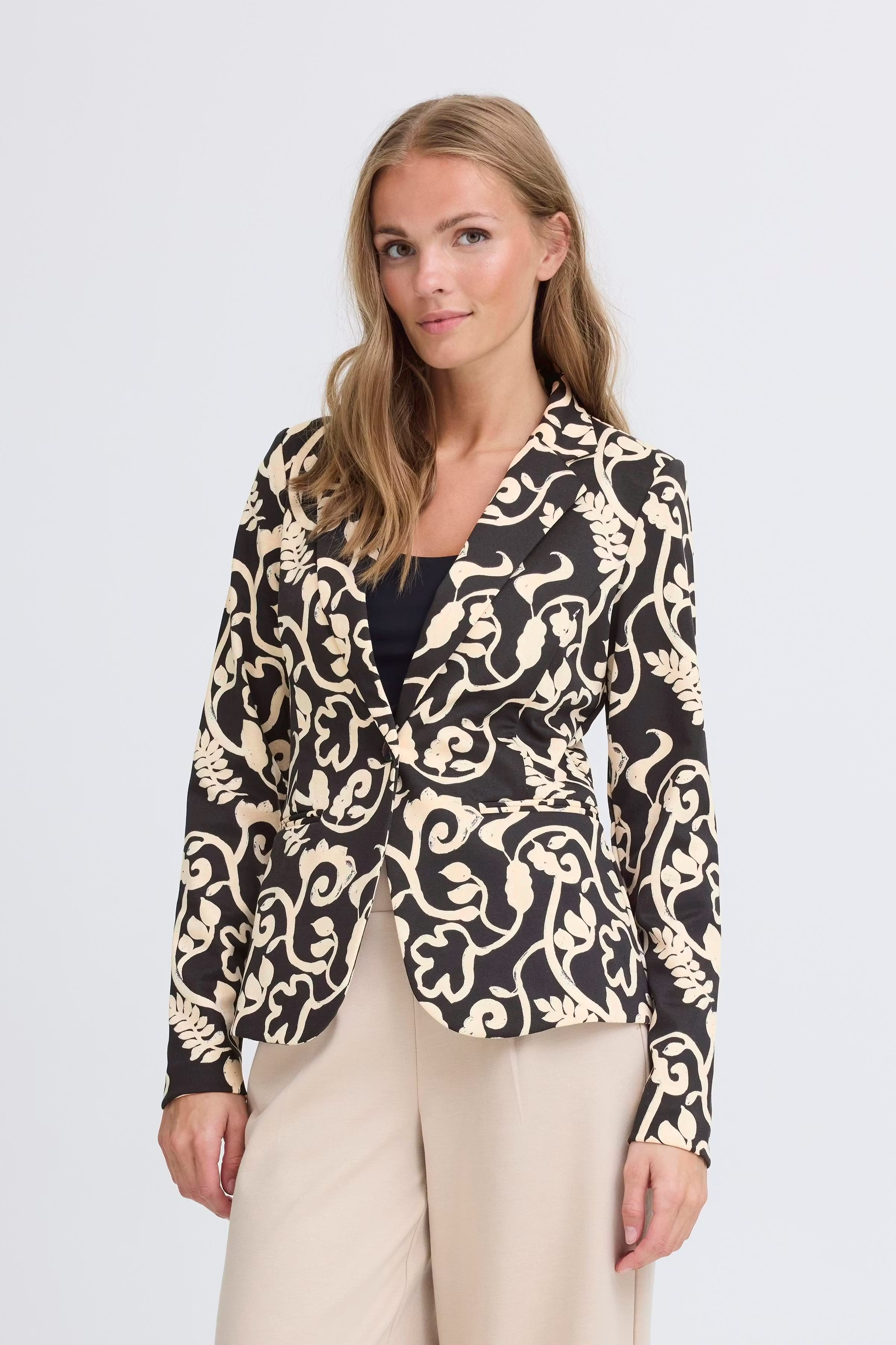 IHKATE Blazer LOOKBOOK FRONT 20125272-900001545