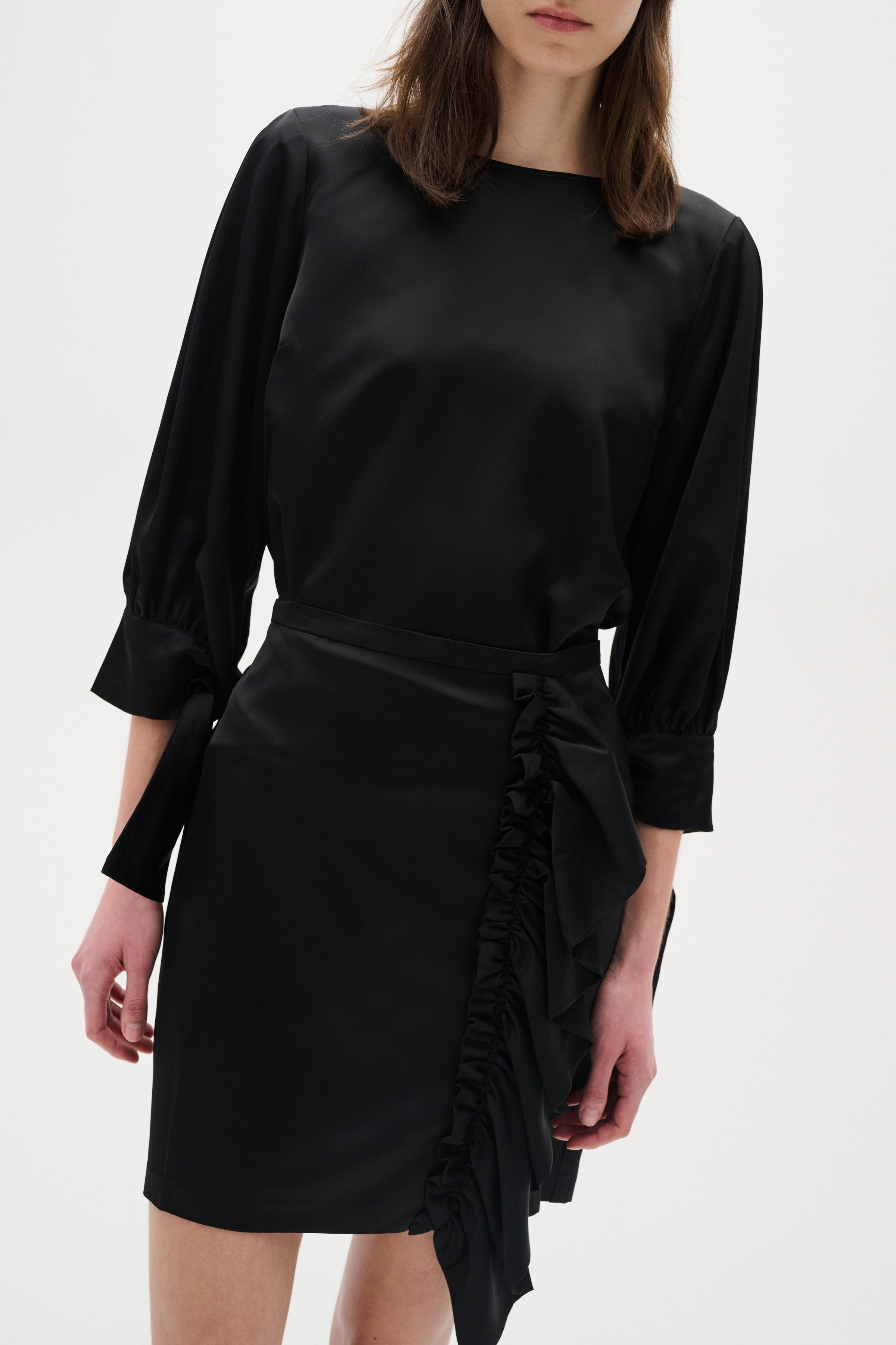 VienoIW Skirt LOOKBOOK FRONT 30109983-194008