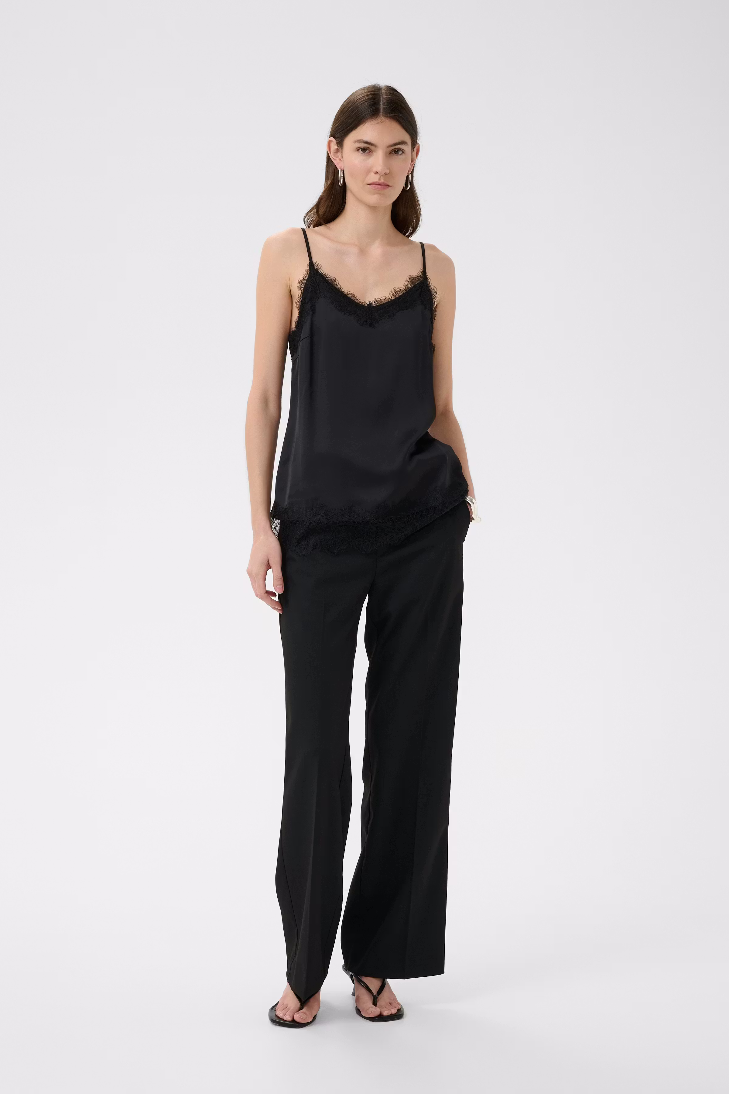 BallaIW Top LOOKBOOK FRONT 30111275-194008