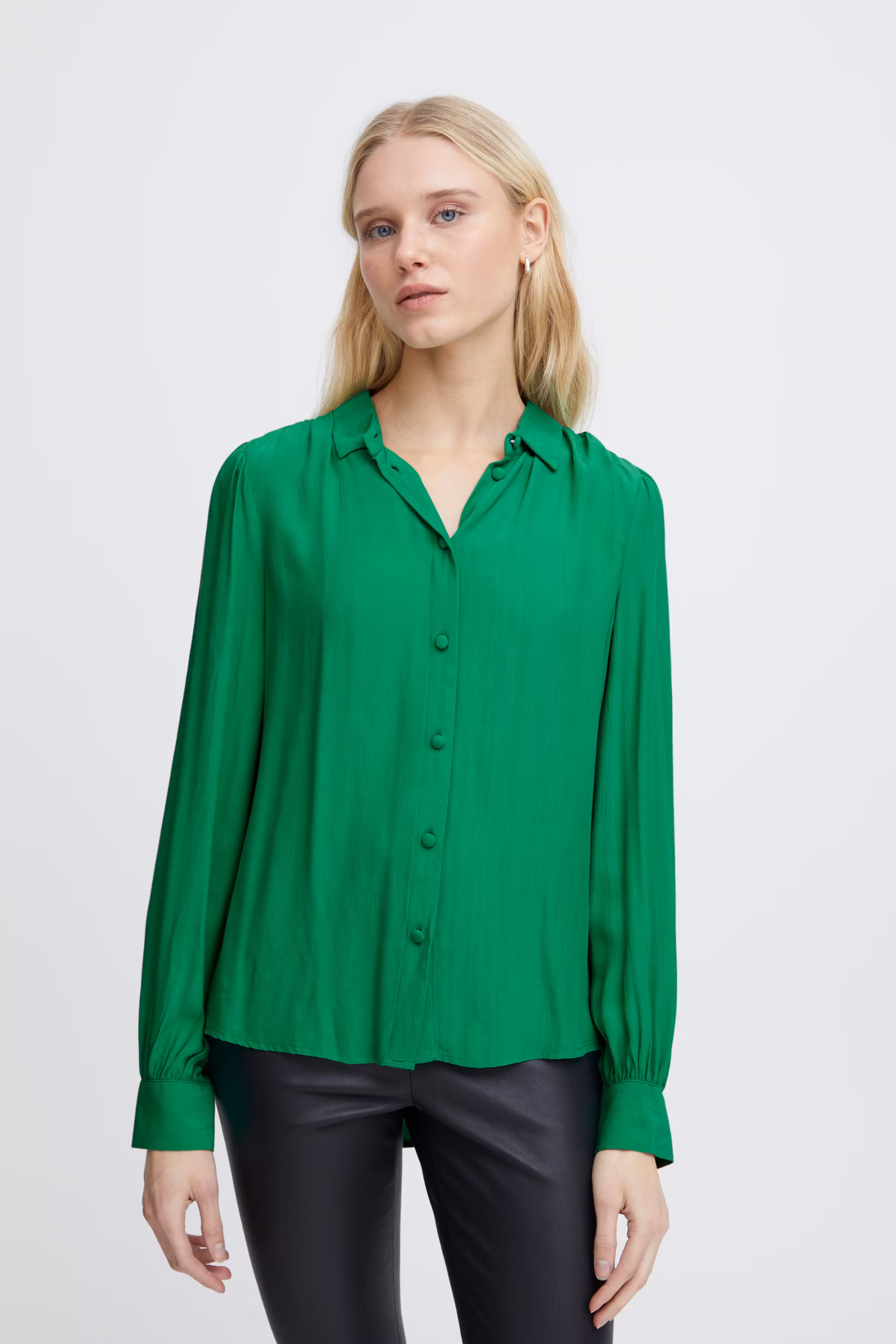 IRNOELLA Skjorta LOOKBOOK FRONT 20119601-185841