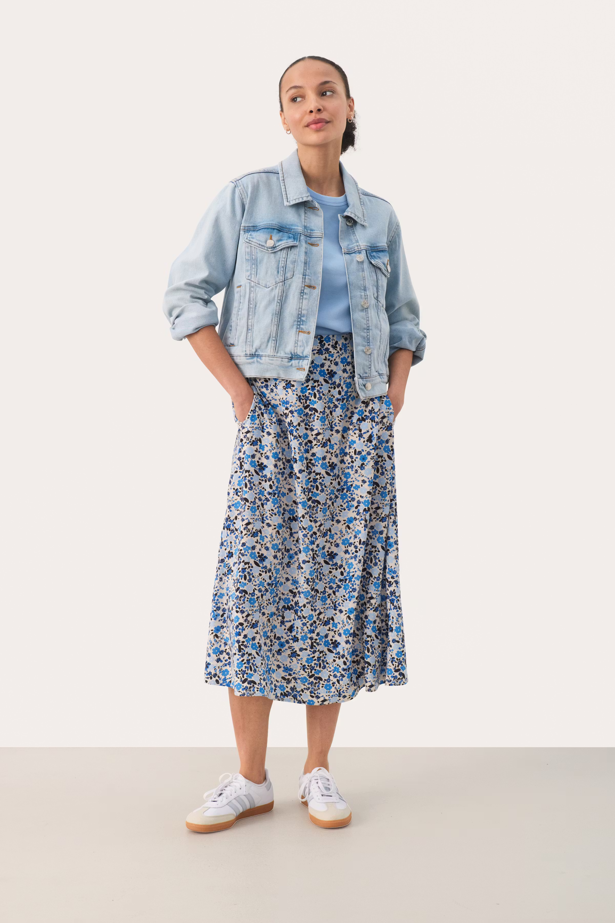 BiseraPW Rock LOOKBOOK BACK 30308685-303005