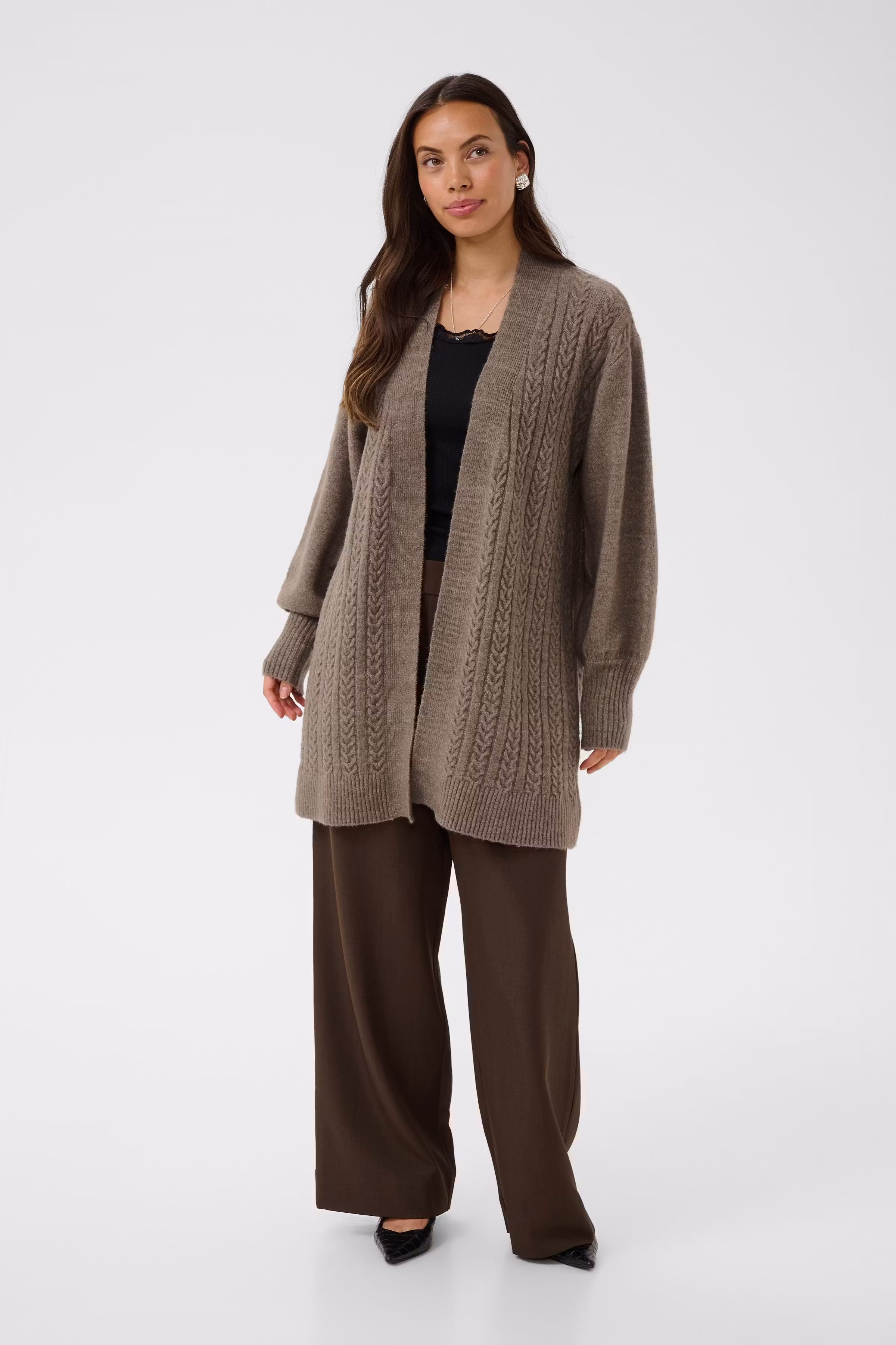 BPmadelyn Cardigan LOOKBOOK FRONT 40200070-1813041