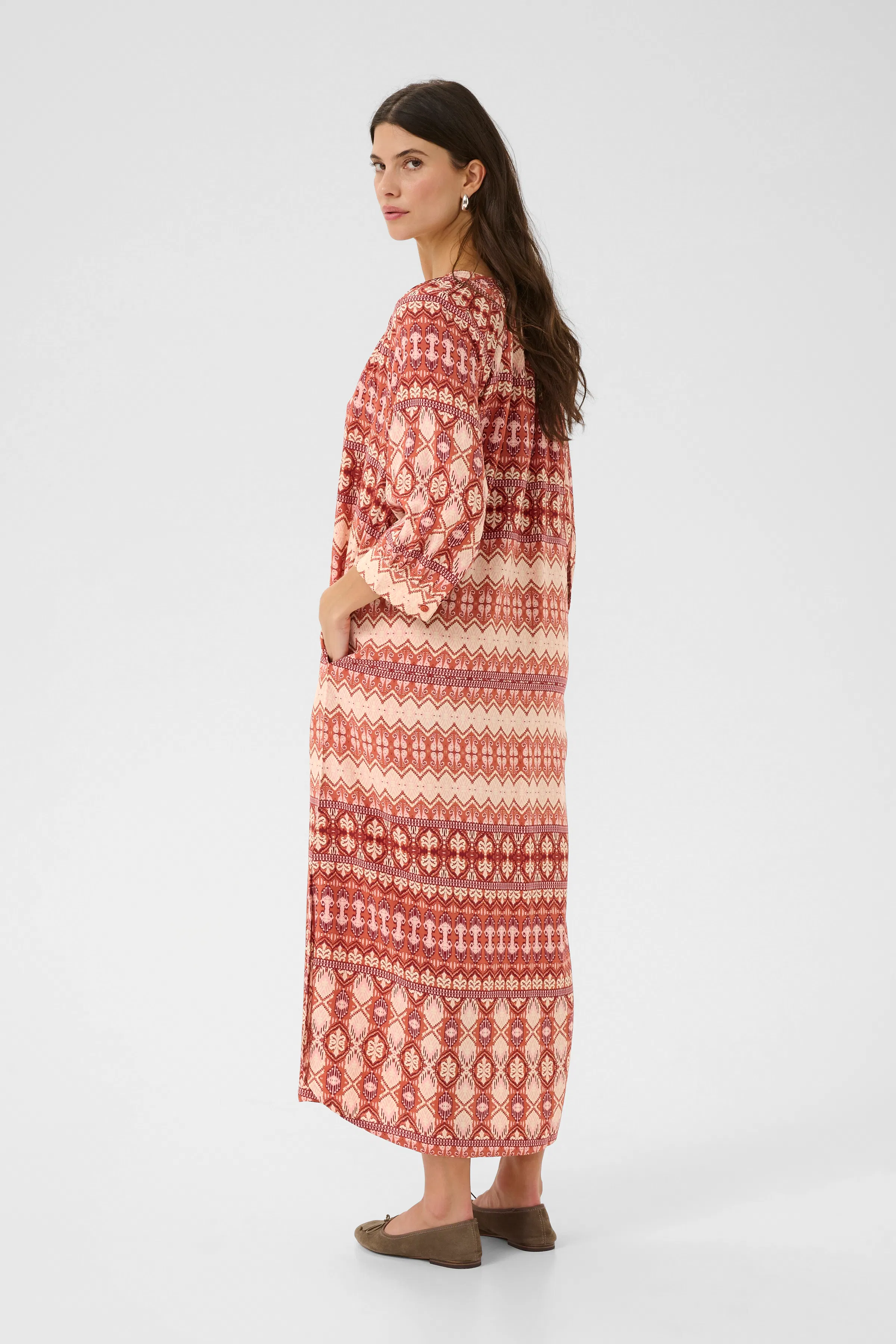 CRTiah Kjole LOOKBOOK BACK 10613803-107520