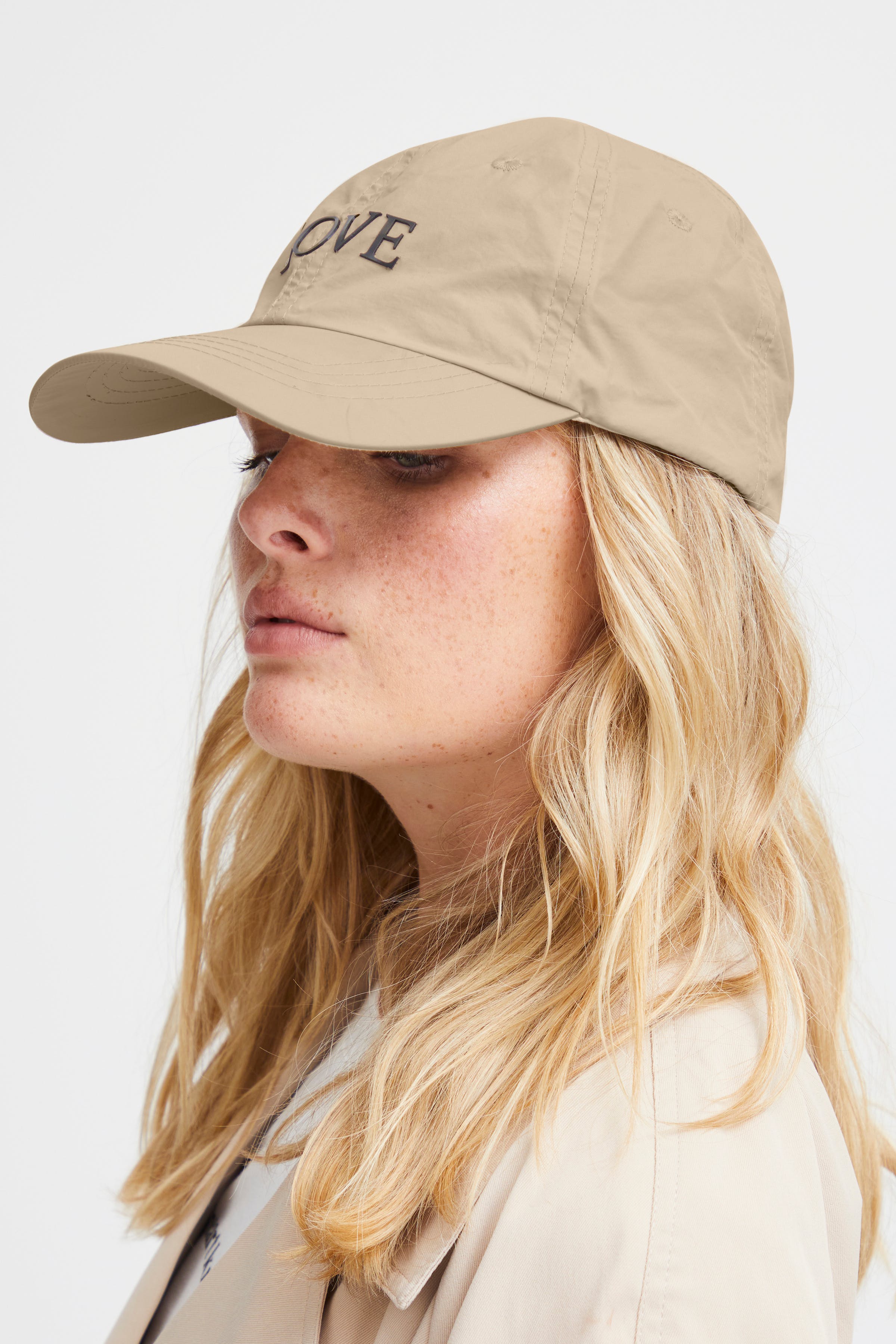 IASUSAIN Hatt LOOKBOOK DETAIL 20120524-151308