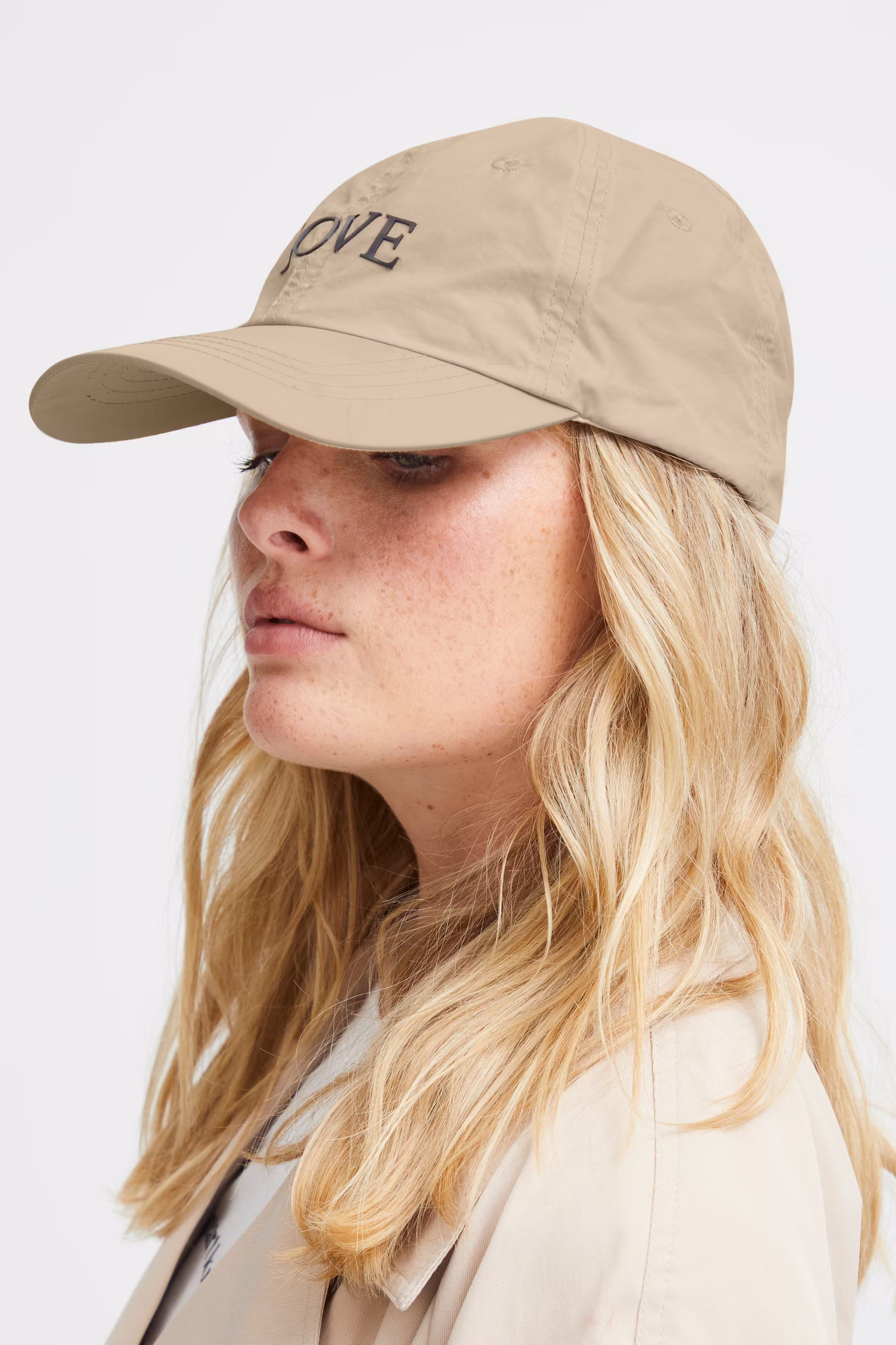 IASUSAIN Hut LOOKBOOK DETAIL 20120524-151308