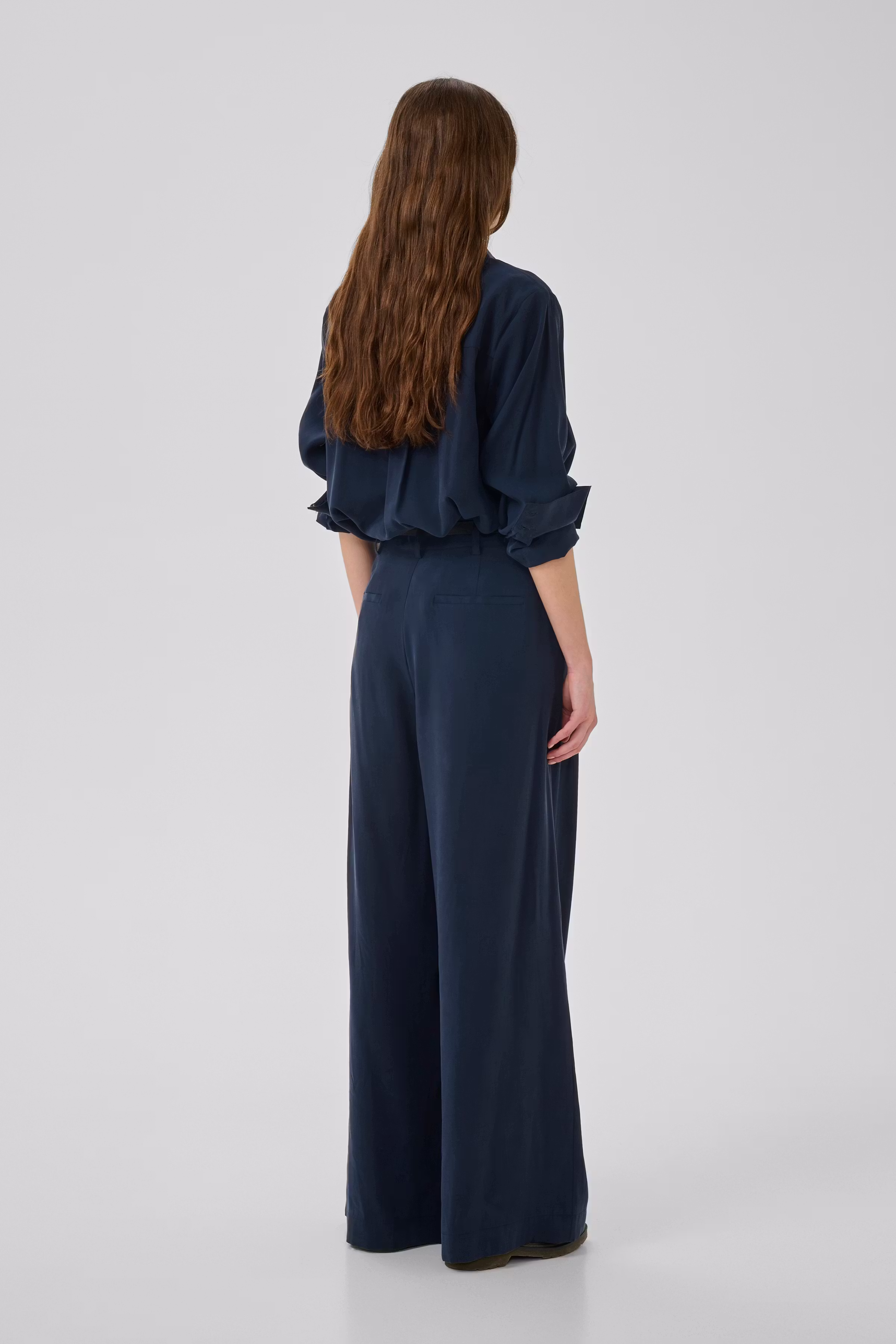 MWMindy Trousers LOOKBOOK BACK 10705433-103565