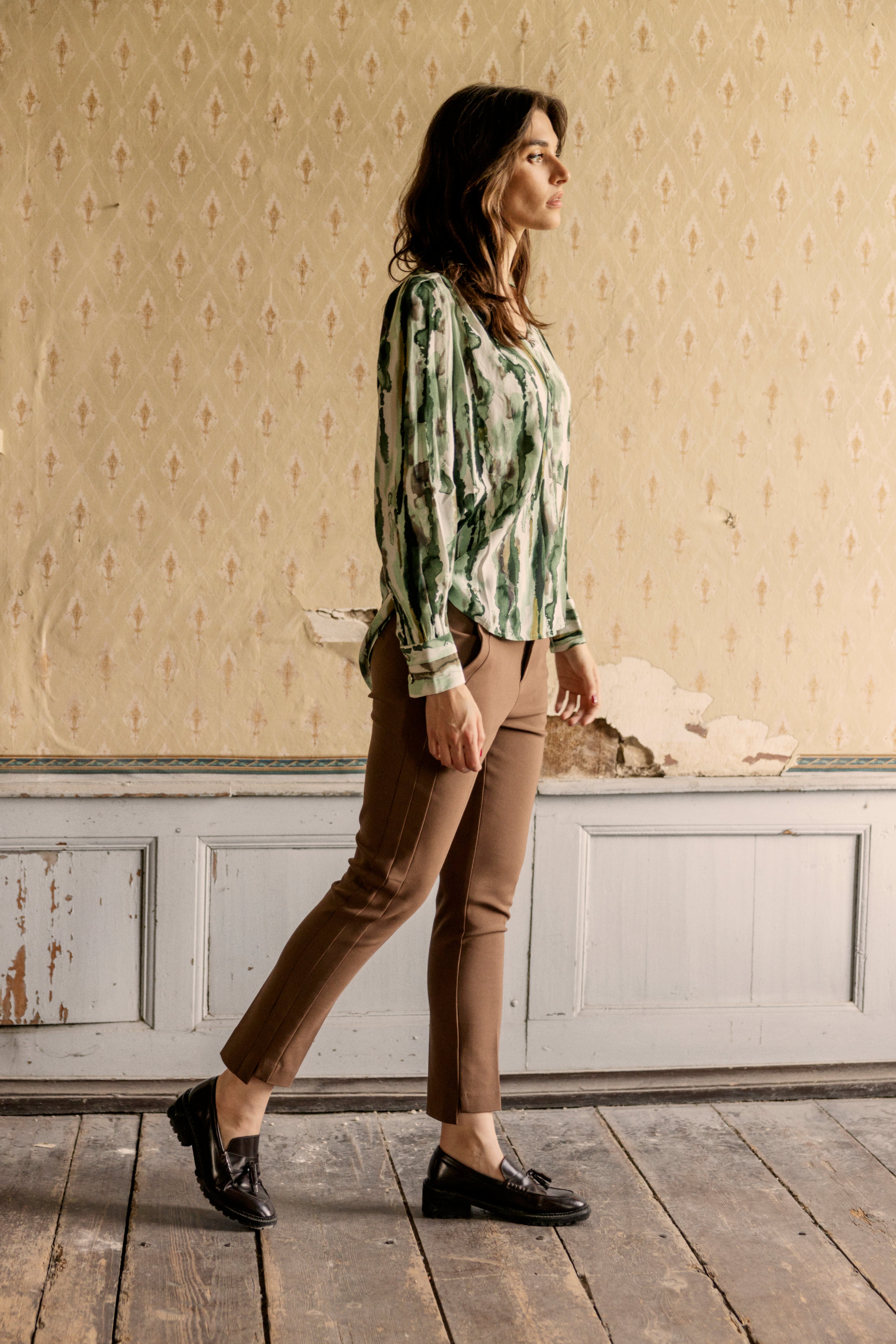 FRVITA Trousers LOCATION NONE 20611257-190916