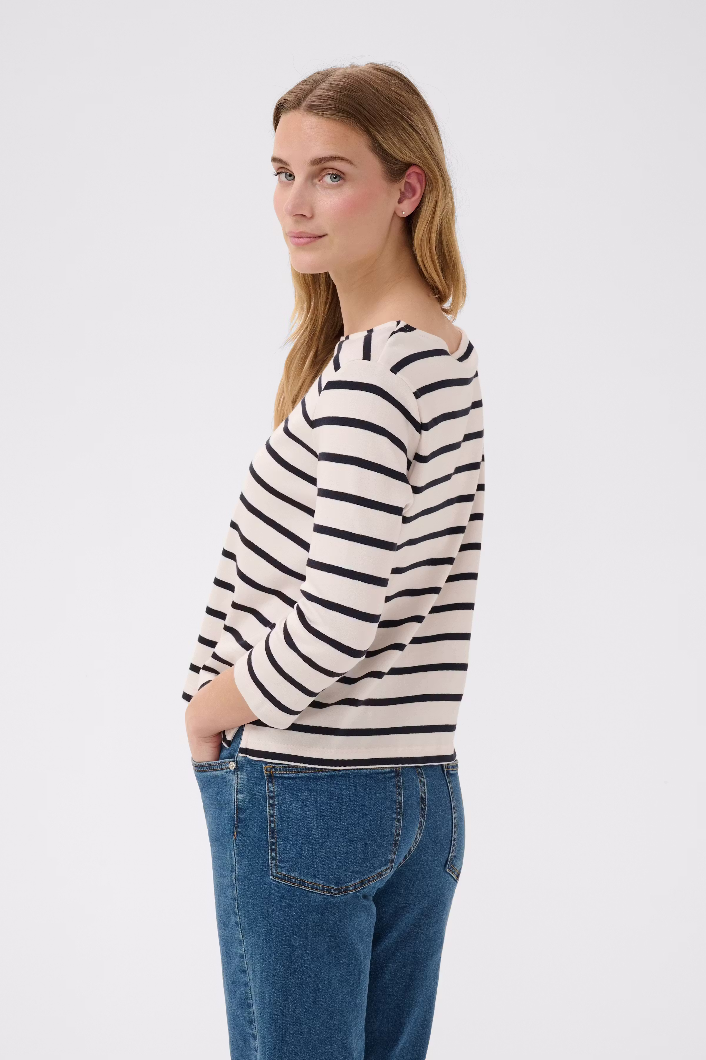 NelaPW T-shirt LOOKBOOK BACK 30309864-303998