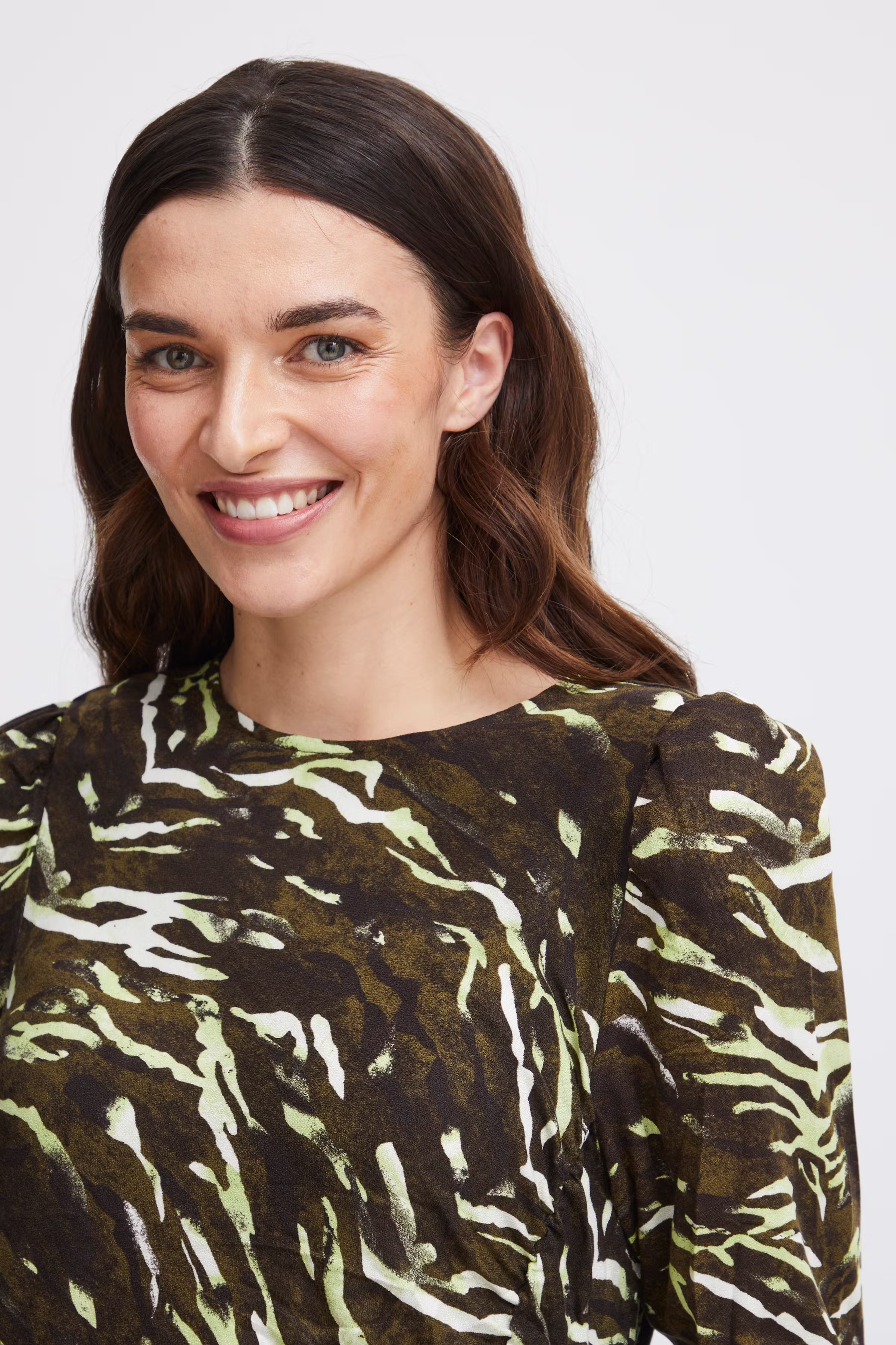 FRZURI Klänning LOOKBOOK DETAIL 20613333-202656