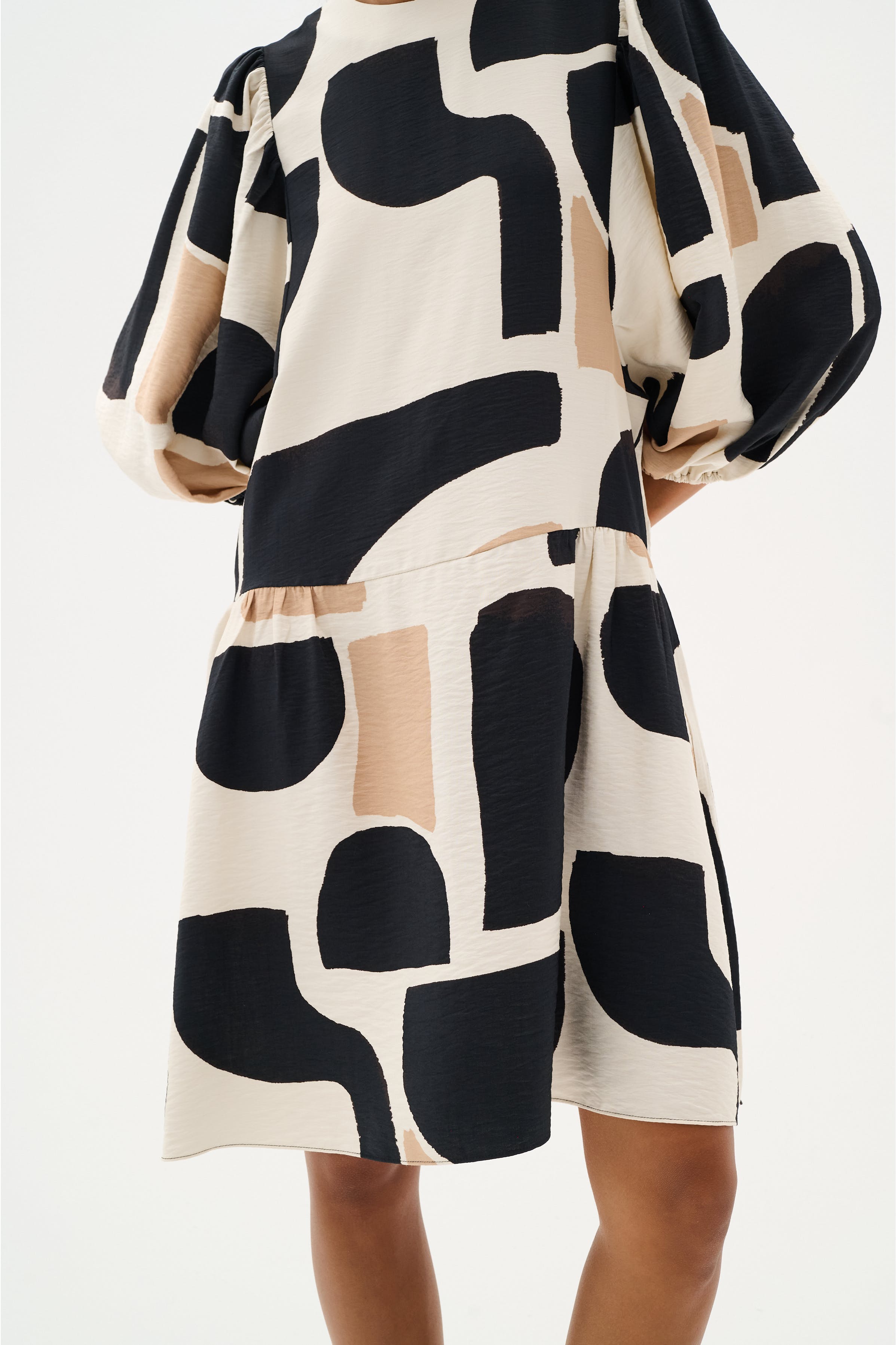 CominoIW Klänning LOOKBOOK FRONT 30110236-303526