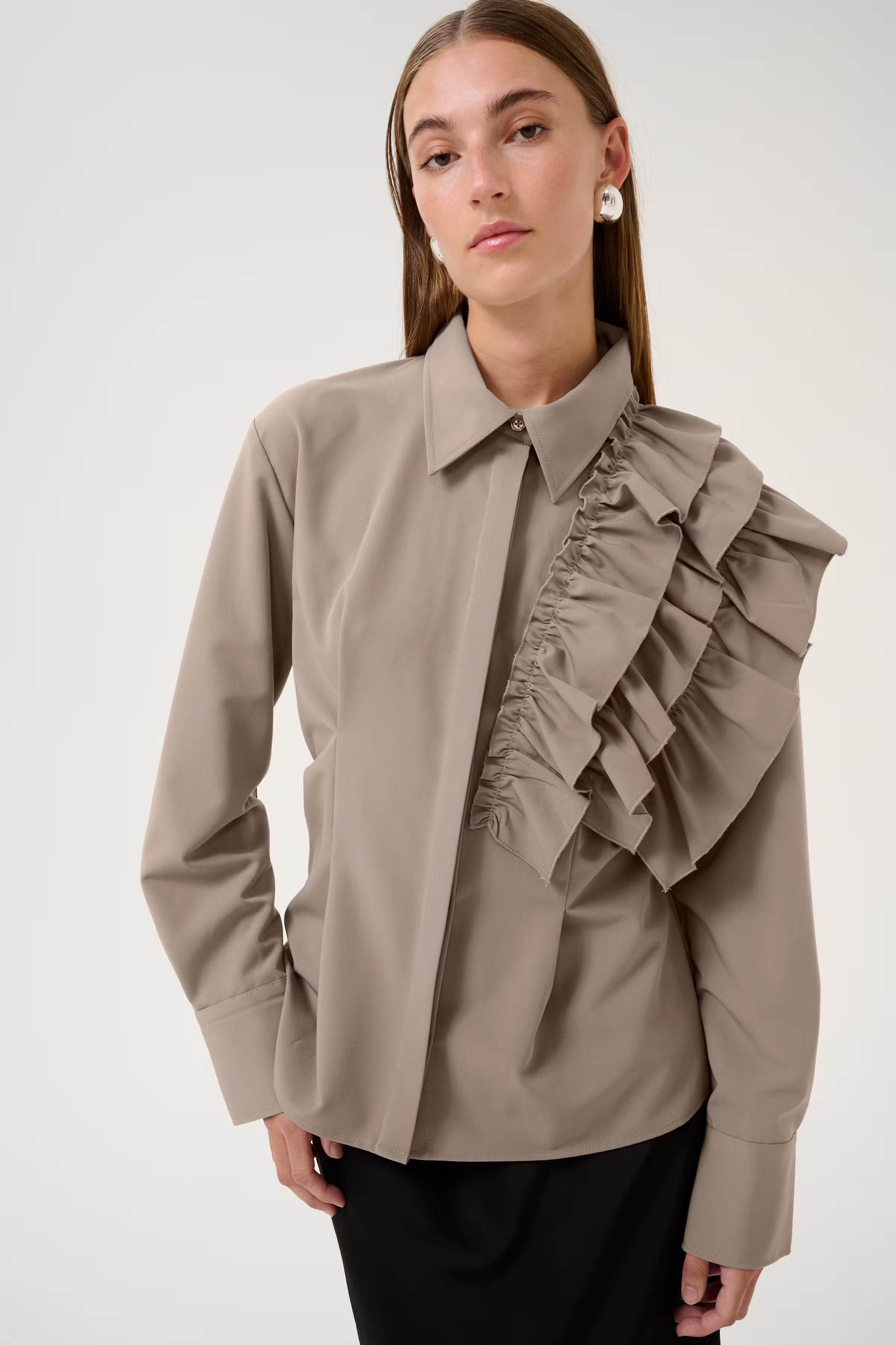 KBTilde Shirt LOOKBOOK FRONT 10105297-171506