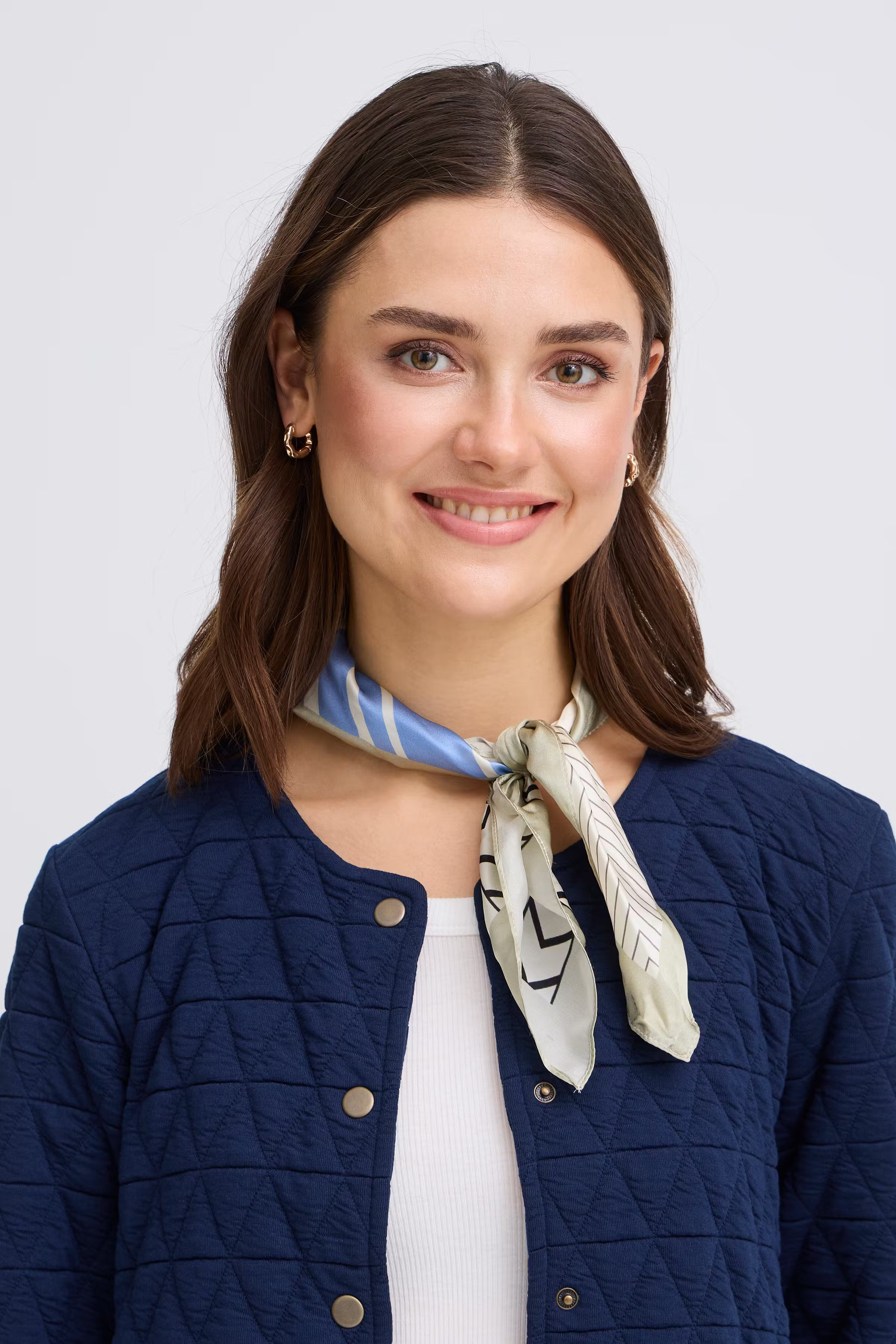 FRSILLA Sjaal LOOKBOOK FRONT 20617644-900008013