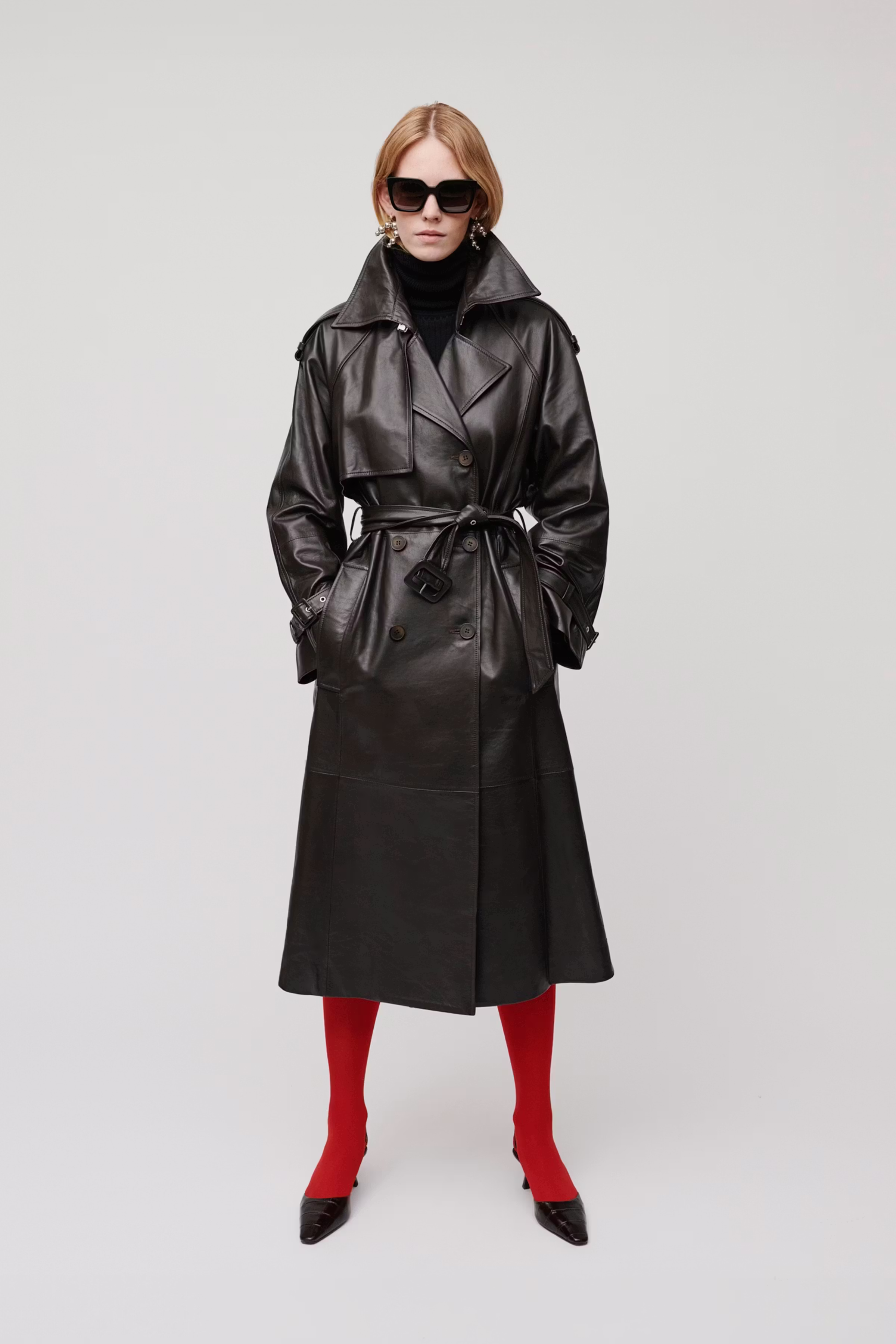 LINDA Outerwear LOOKBOOK FRONT 30600685-BR289