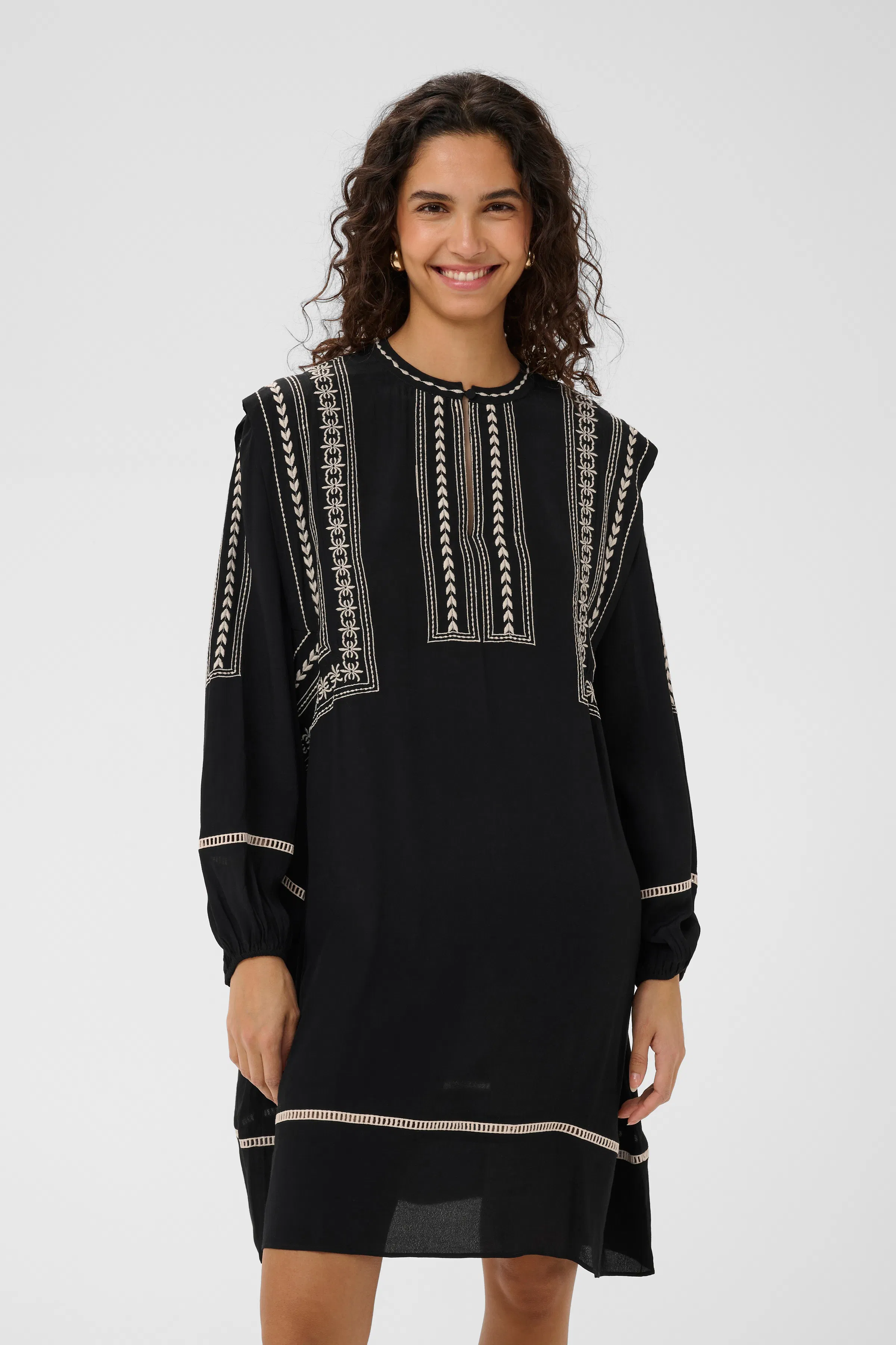 RosaliaSZ Kjole LOOKBOOK FRONT 30515052-193911