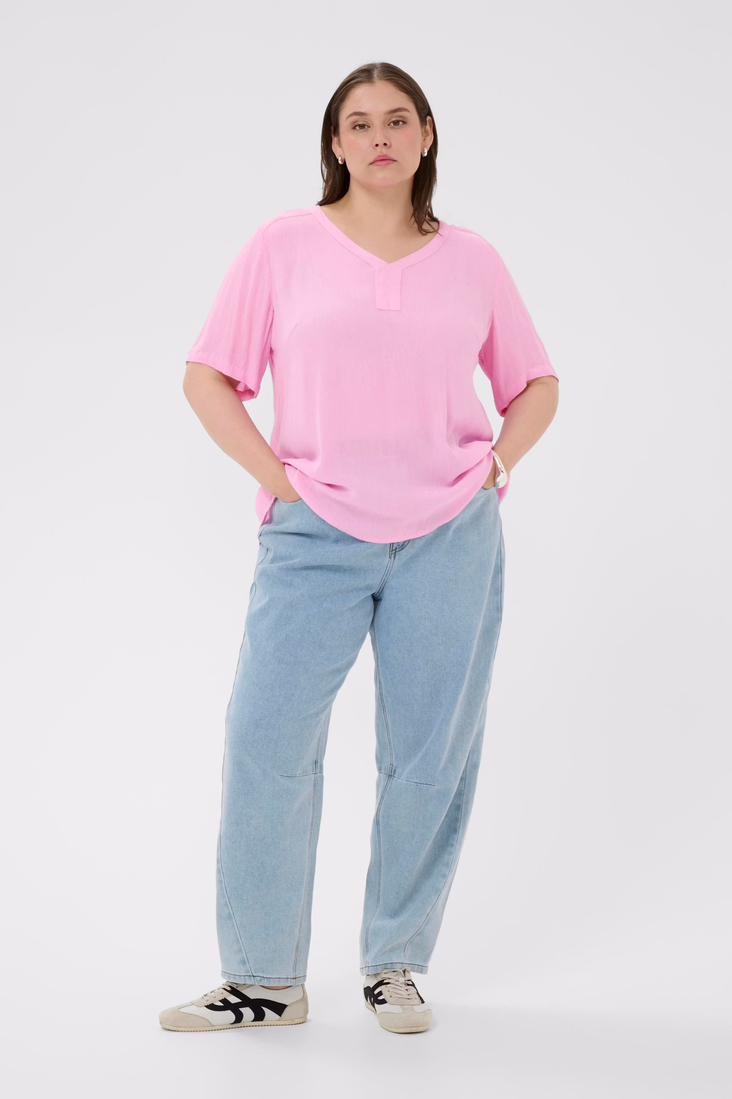 KCami Blouse LOOKBOOK FRONT 10580056-152218