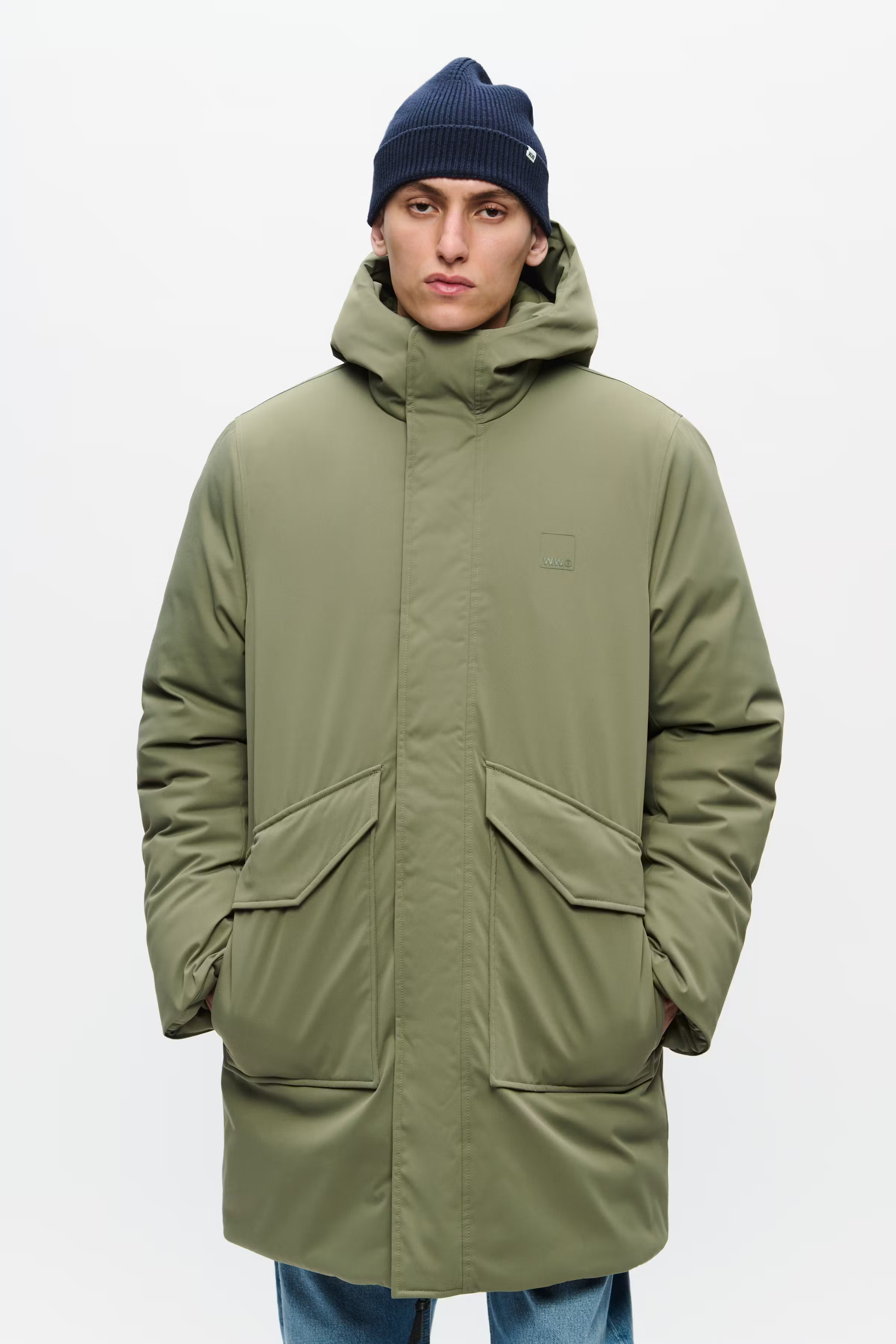 WWHanes Coat LOOKBOOK FRONT 30251652-180312