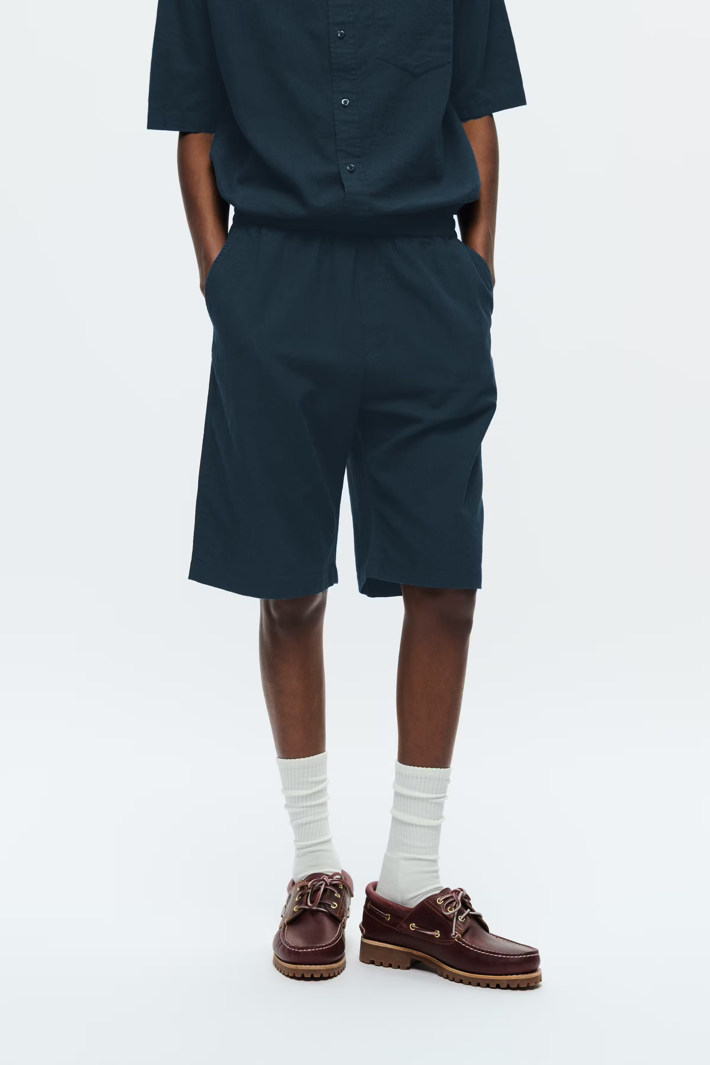 WWenoch Linen Shorts  LOOKBOOK FRONT 30251410-194011