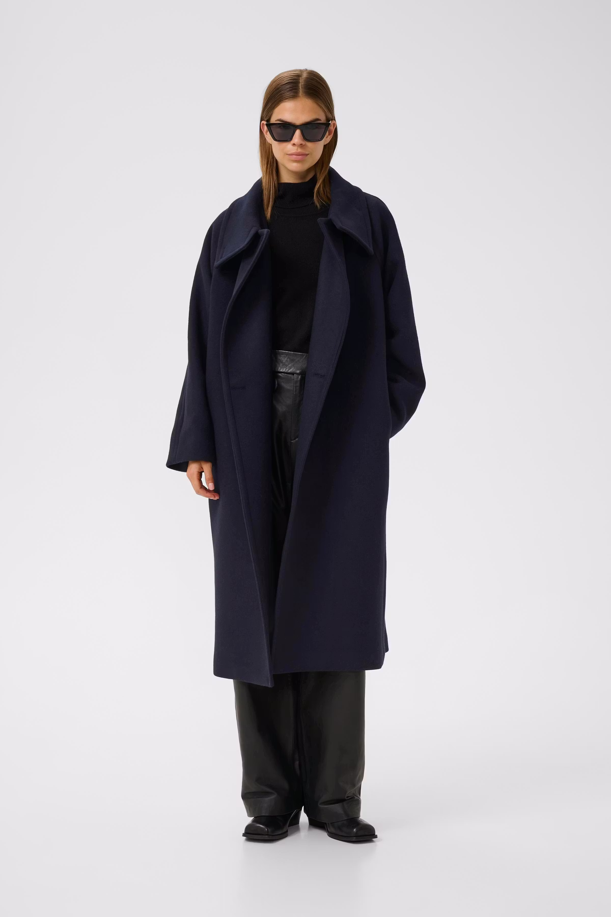 ThoraIW Collar Kåpe LOOKBOOK FRONT 30111083-300005