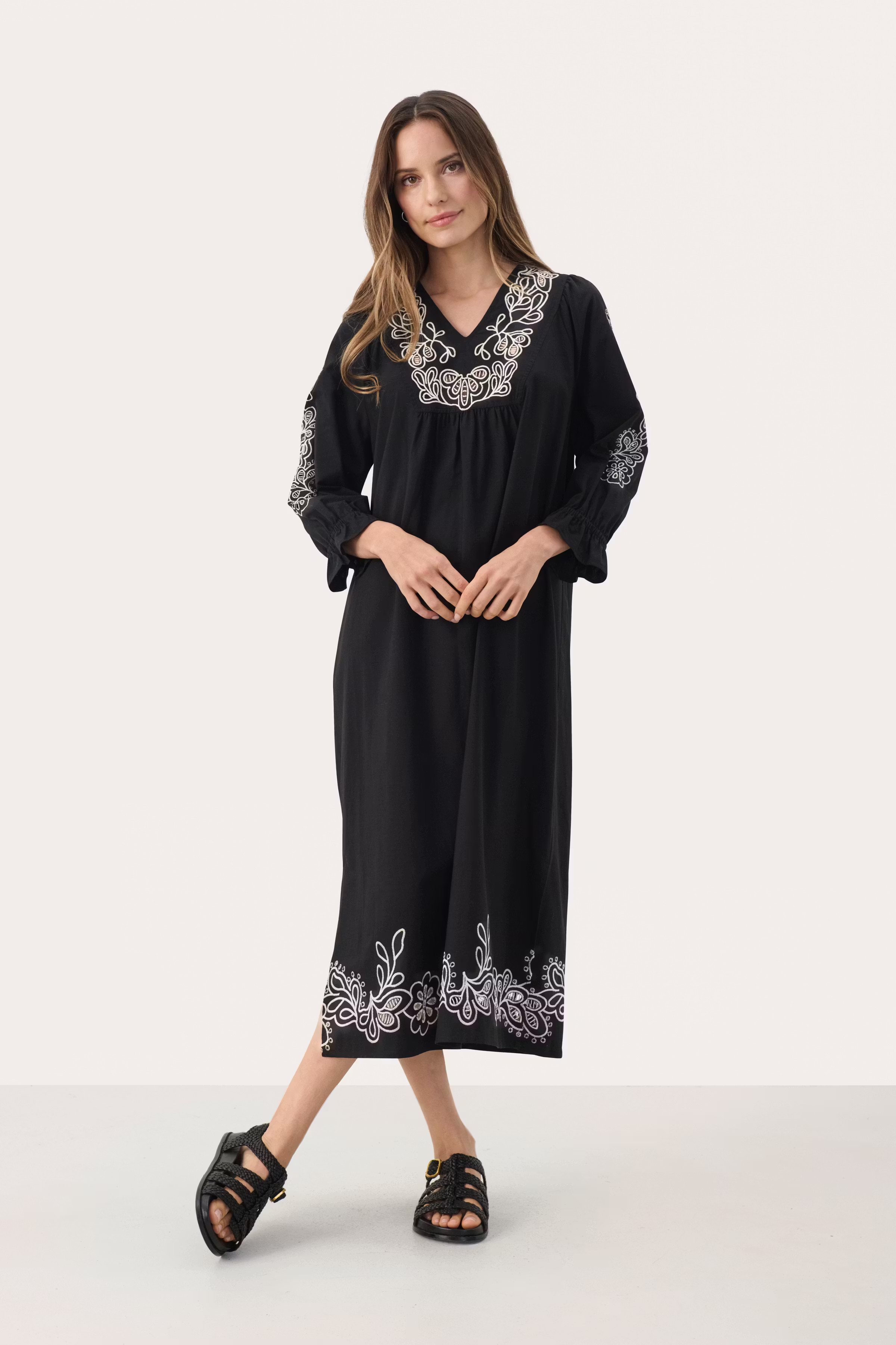 NuraPW Jurk LOOKBOOK FRONT 30309404-194008