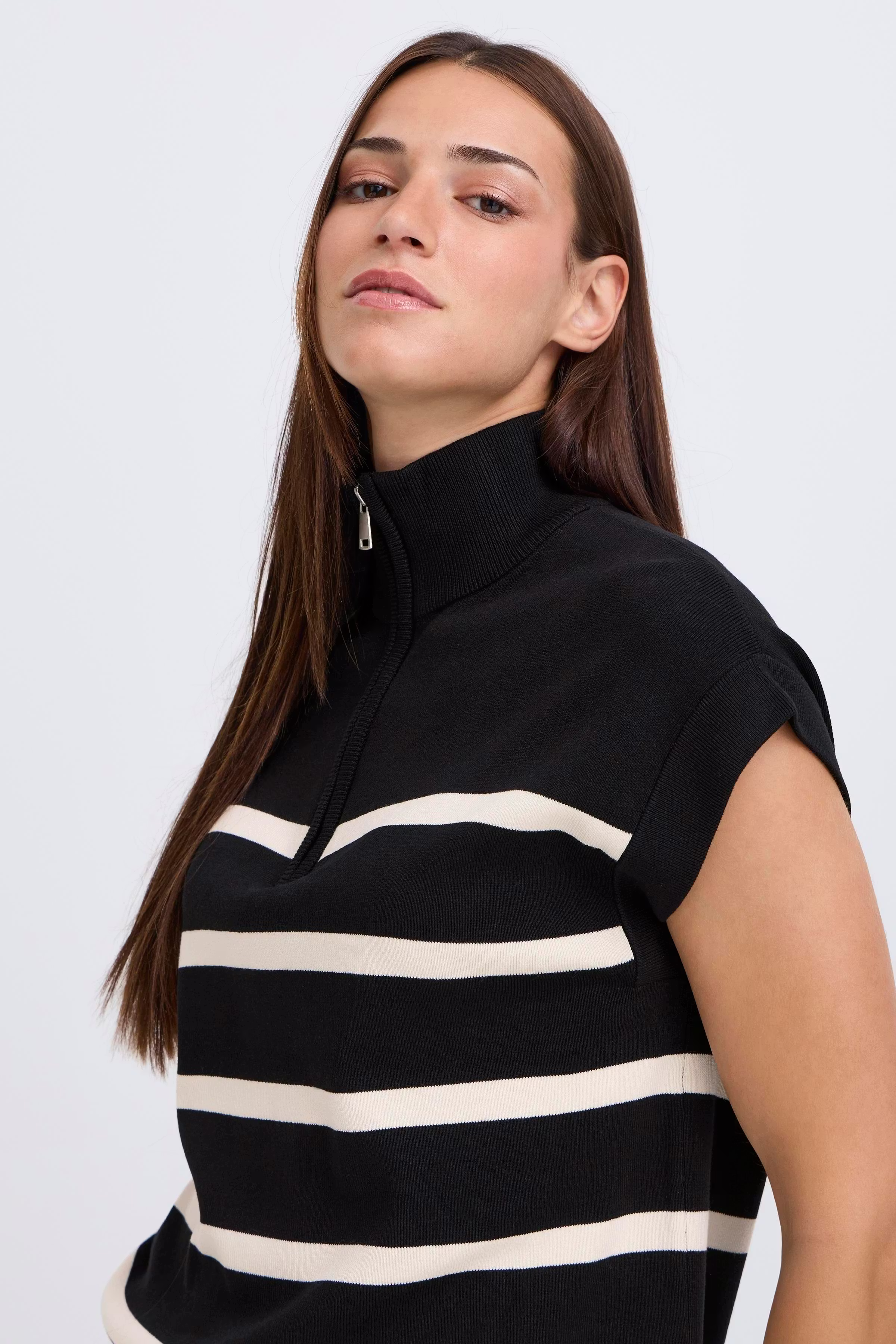 BYMMORLA Pullover LOOKBOOK DETAIL 20817153-200453