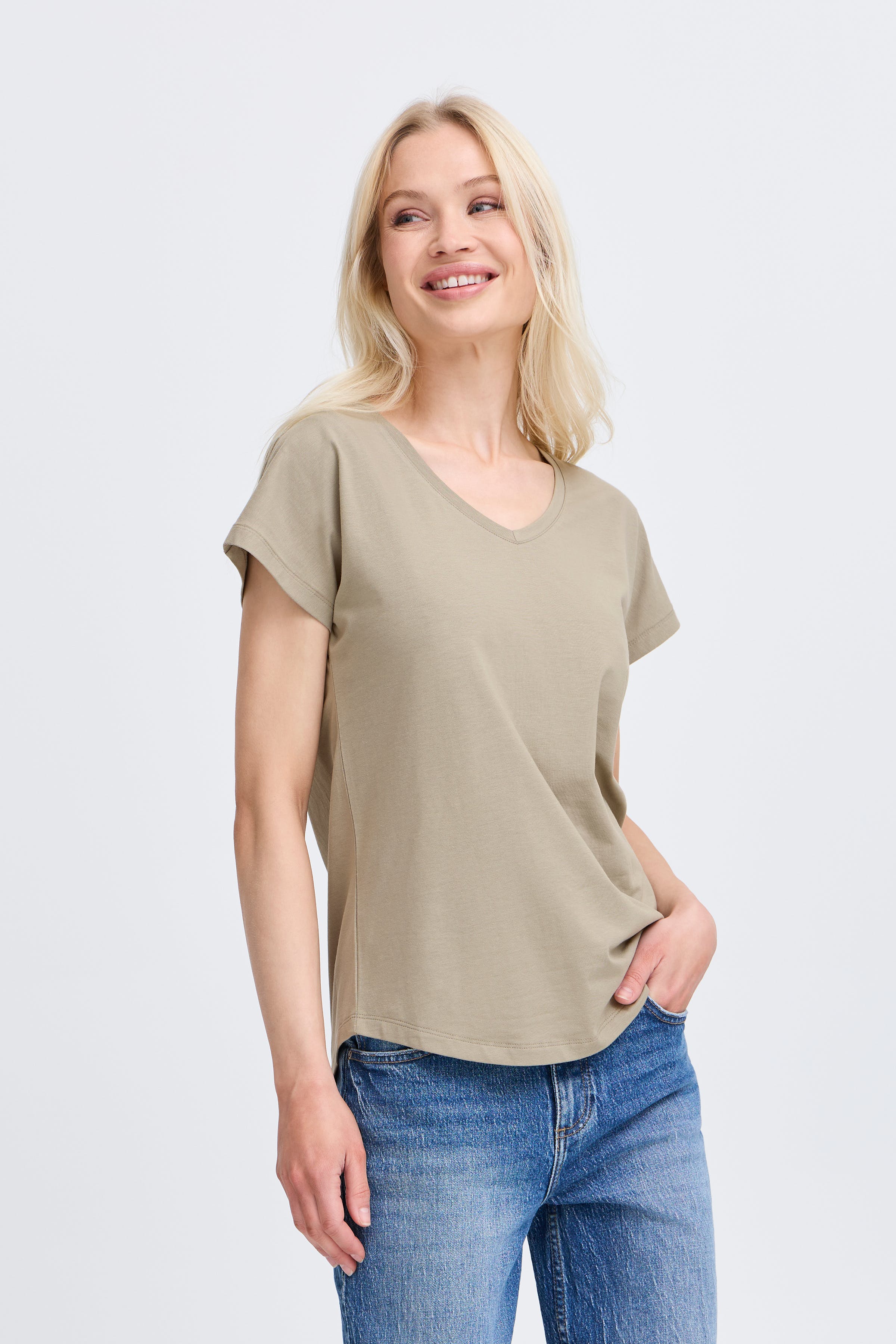 BYPAMILA T-shirt LOOKBOOK FRONT 20816364-170613